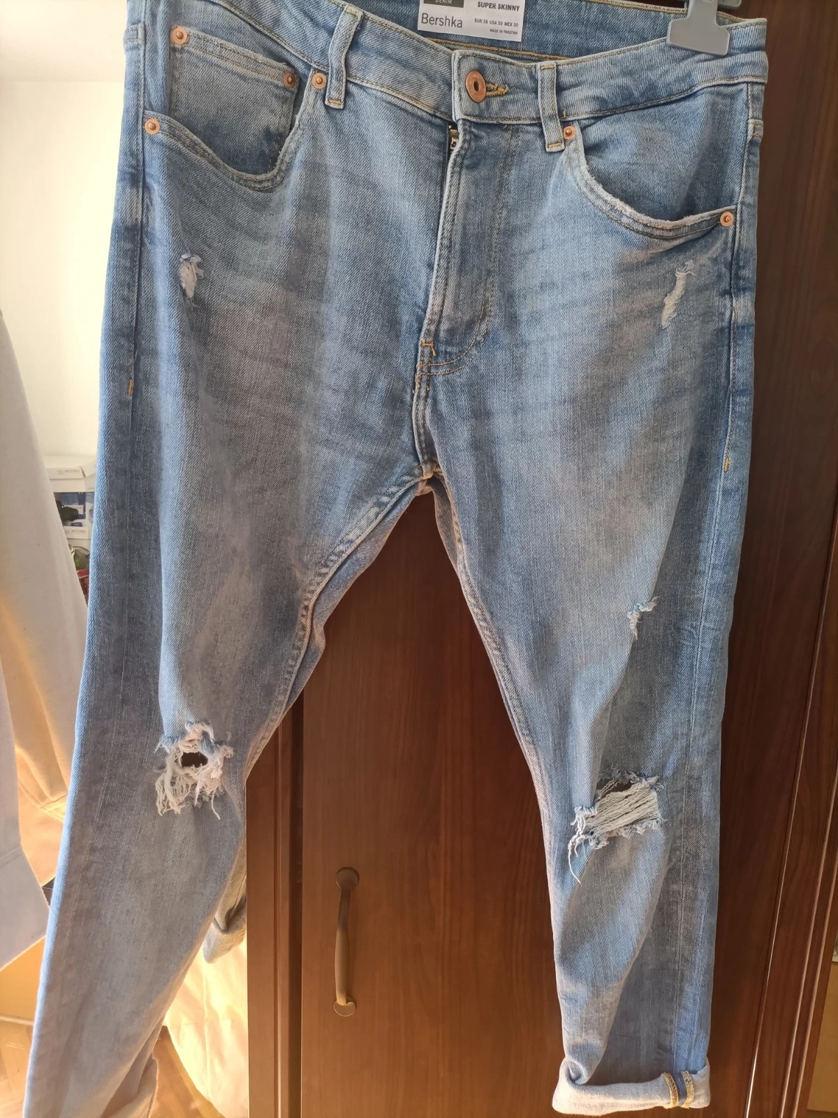 Jeans roto Bershka talla 38 mide 40 (drl) – Bershka – taille M 2