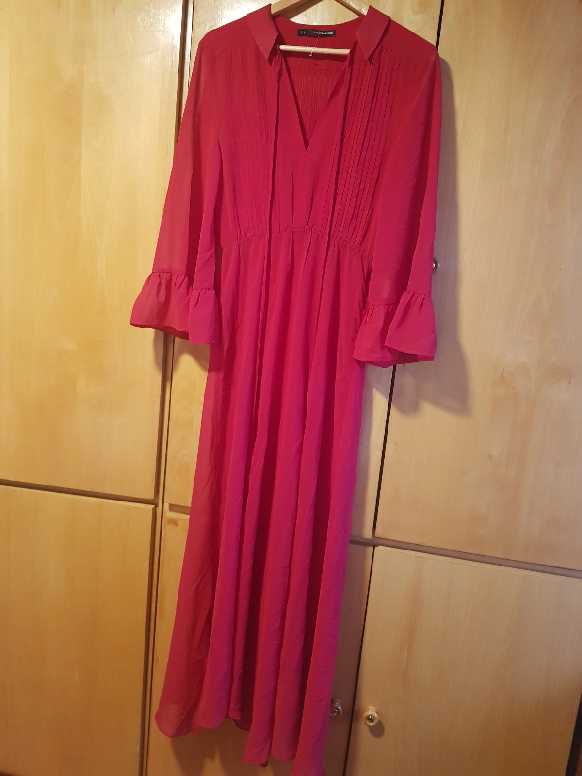 Vestido rojo largo muy ligero aberturas en la falda parte de arriba con pliegues, talla S (amsl.b) – Sfera – taille S / 36 / 8 2