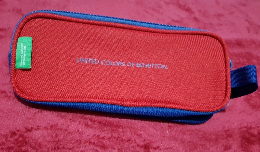 Estuche de United Colors off Benetton (amsl)(1) – United Colors of Benetton 4