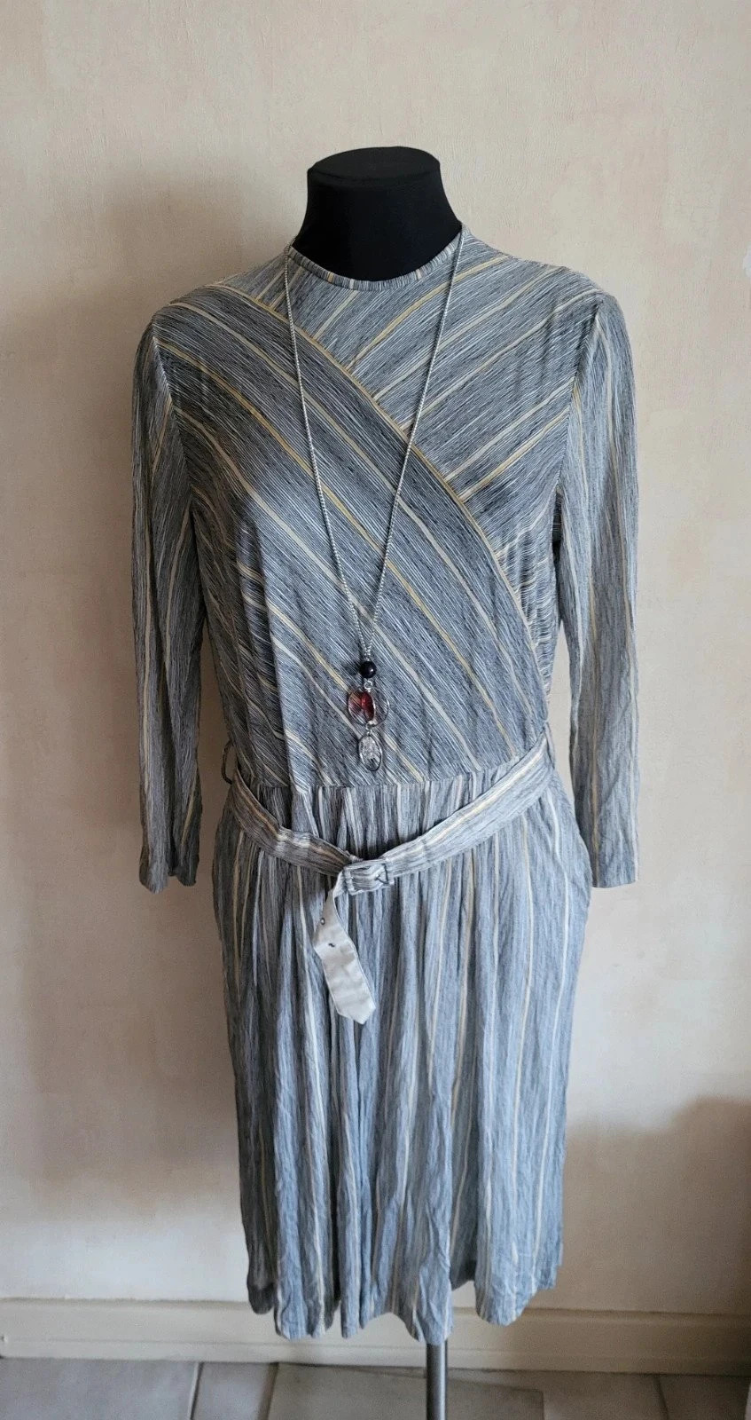 Robe mi-longue rayée vintage Borelli -n157 – Borelli – taille XXL / 44 / 16