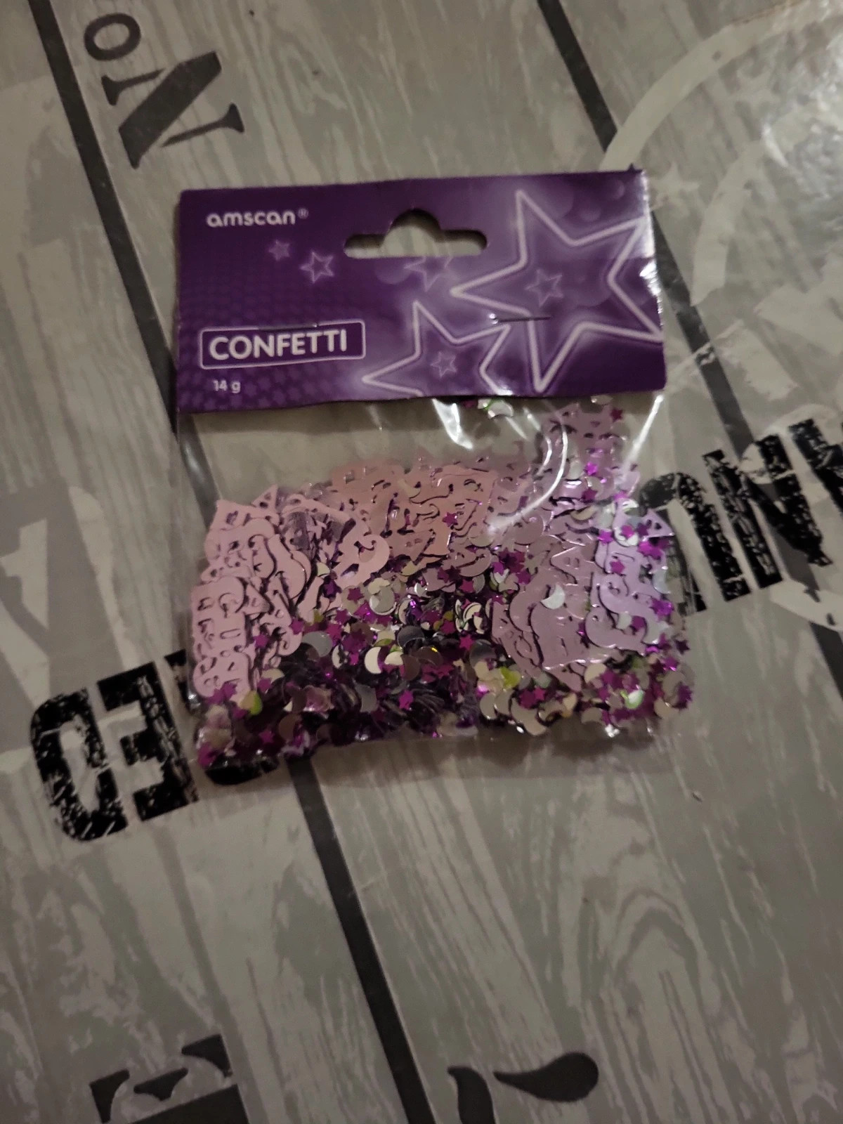 confetti n23 – Confetti 3