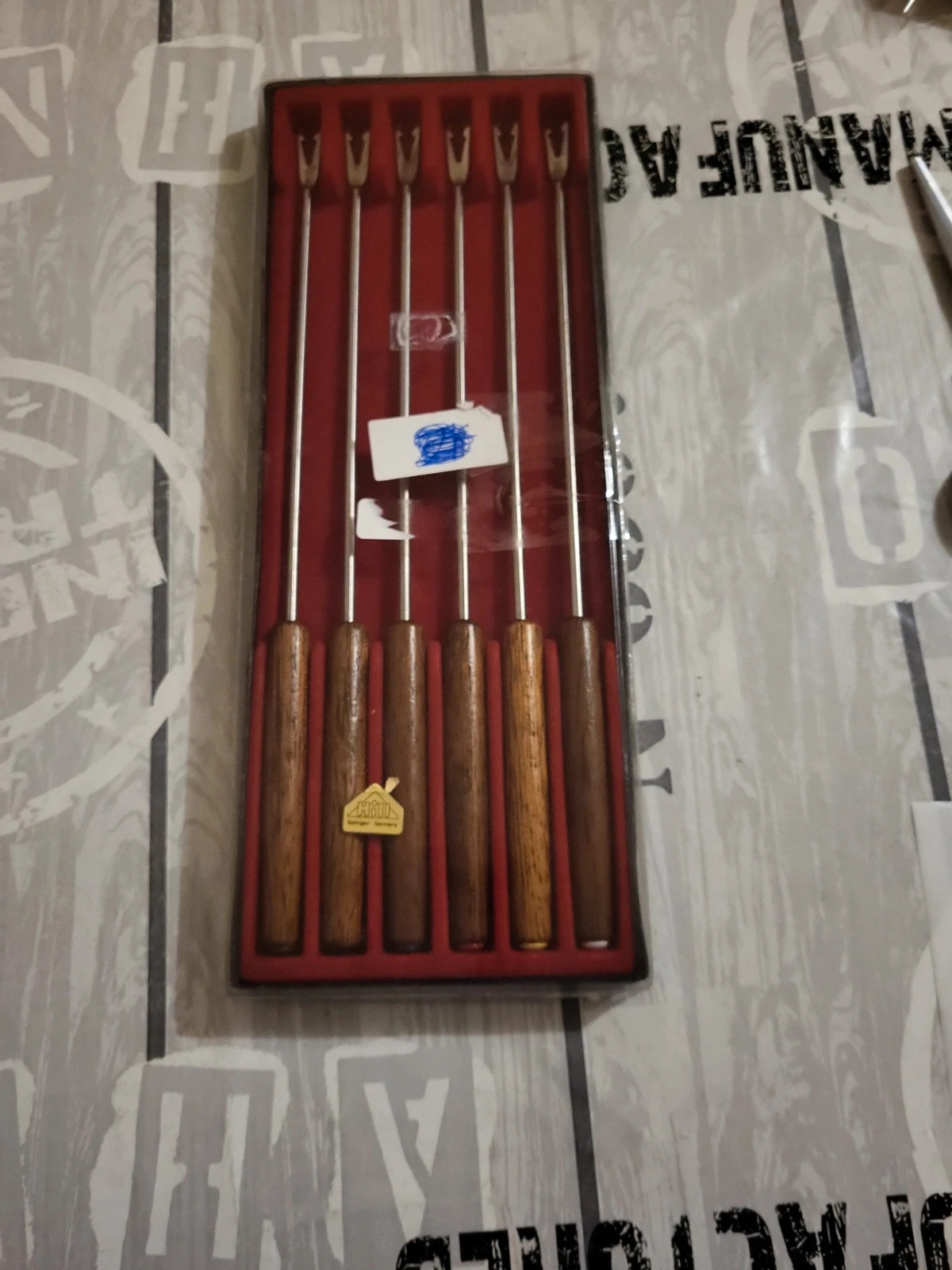 Élégance Vintage : Set de 6 Fourchettes à Fondue en Teck n111 – Helle 2