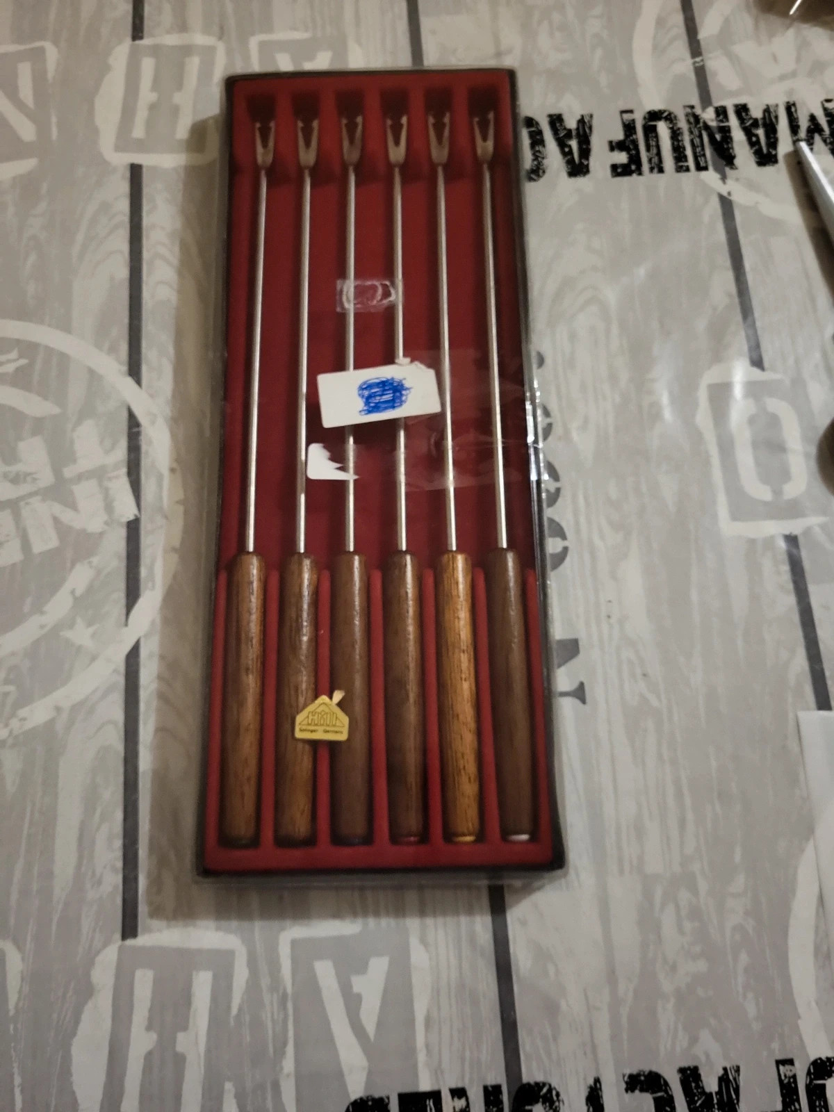Élégance Vintage : Set de 6 Fourchettes à Fondue en Teck n111 – Helle 3