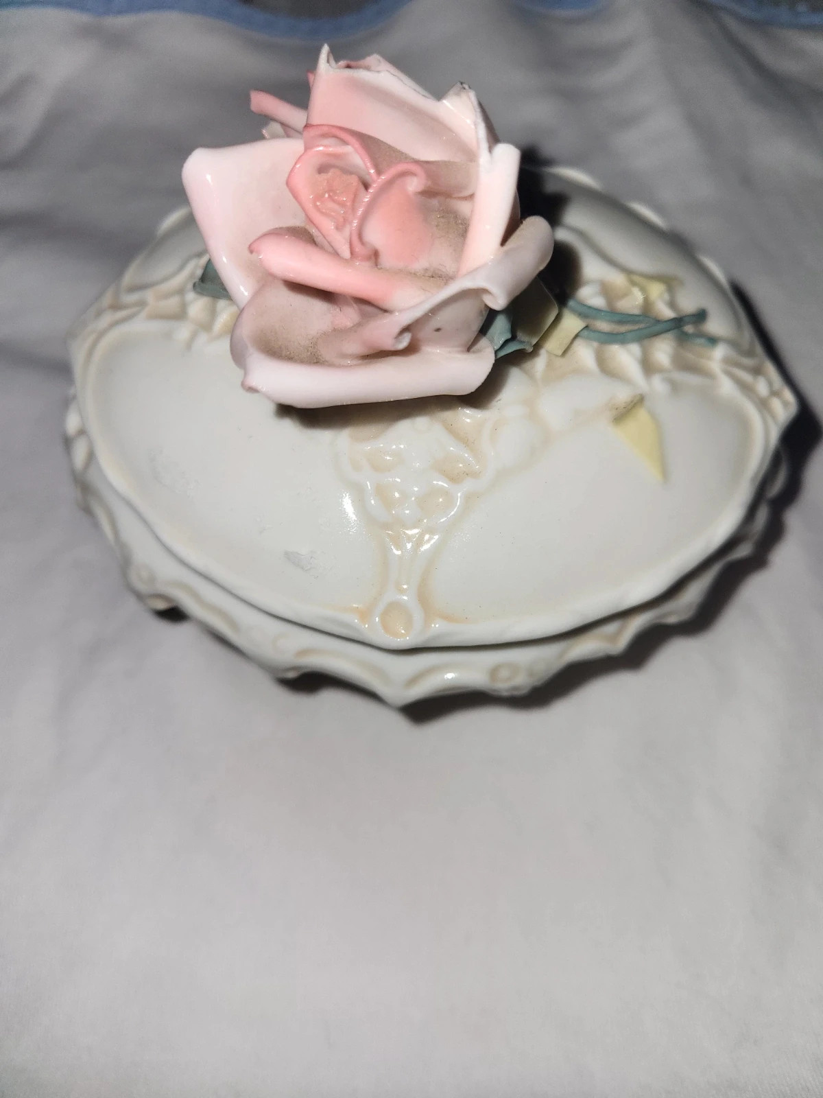 Porcelaine boite bijoux n17 – Wolkstedt