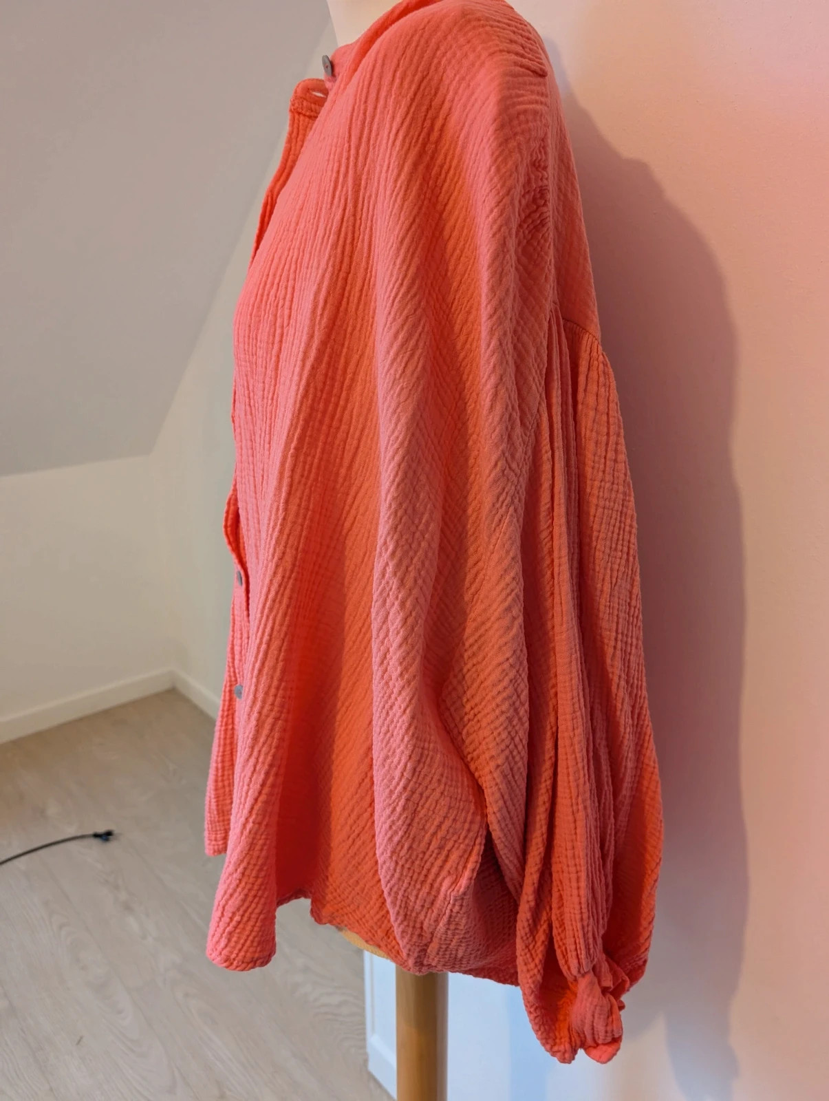 Cardigan /. Blouse en gaz de coton / couleur corail Italie – New Collection – taille Taille unique 2