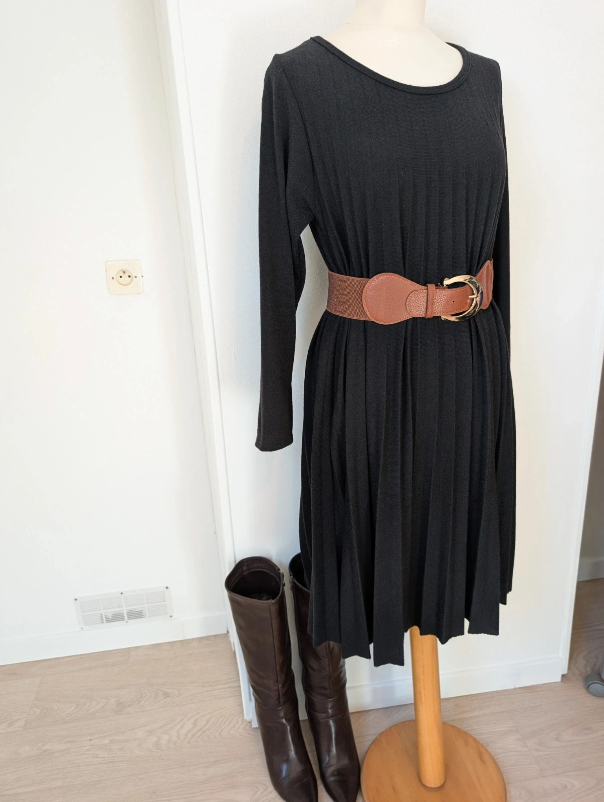 Petite robe noire plissée Automne hiver / laine et viscose/ TU – Italia Independent – taille Taille unique 3