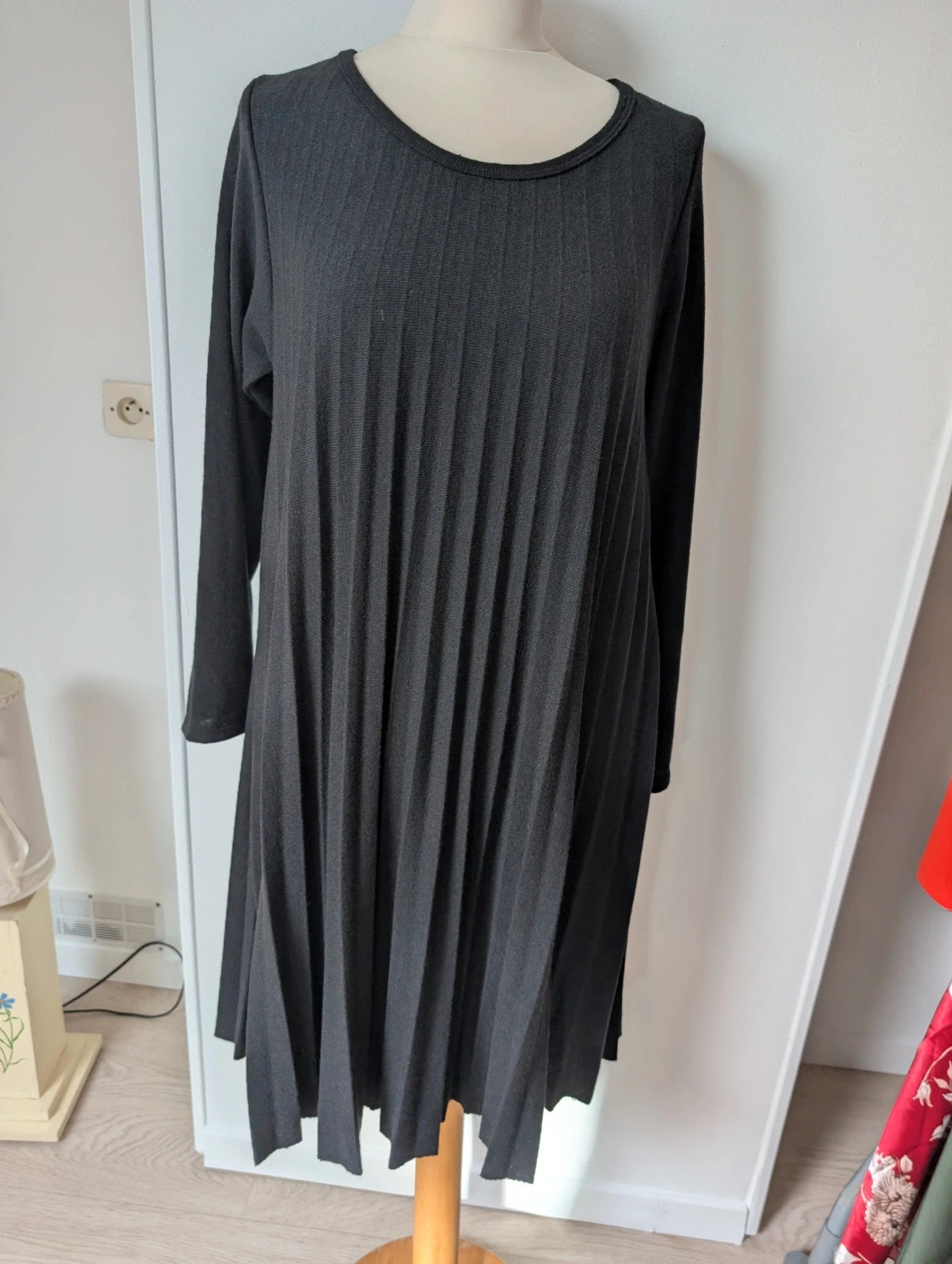 Petite robe noire plissée Automne hiver / laine et viscose/ TU – Italia Independent – taille Taille unique 4