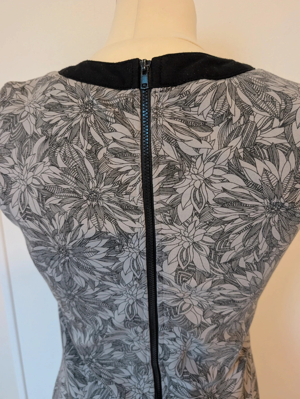 Robe automne hiver / gris noir / Taille M / Marque Smash – smash – taille M / 38 / 10 5