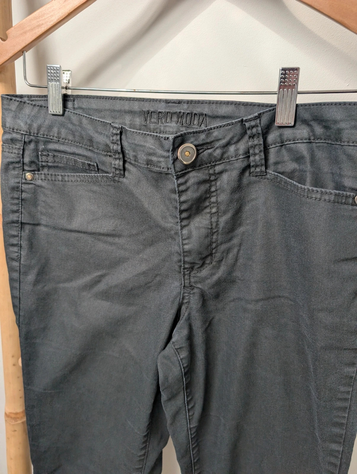 Pantalon noir / Taille 38/40 / Marque Véro Moda – Vero Moda – taille M / 38 / 10 3