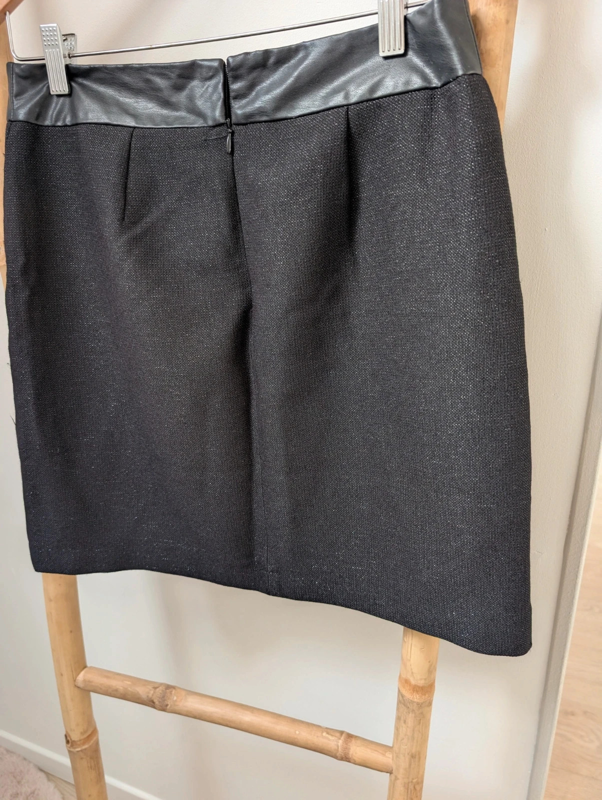 Petite jupe noire / camaïeu / Taille 40 – Camaïeu – taille L / 40 / 12 2