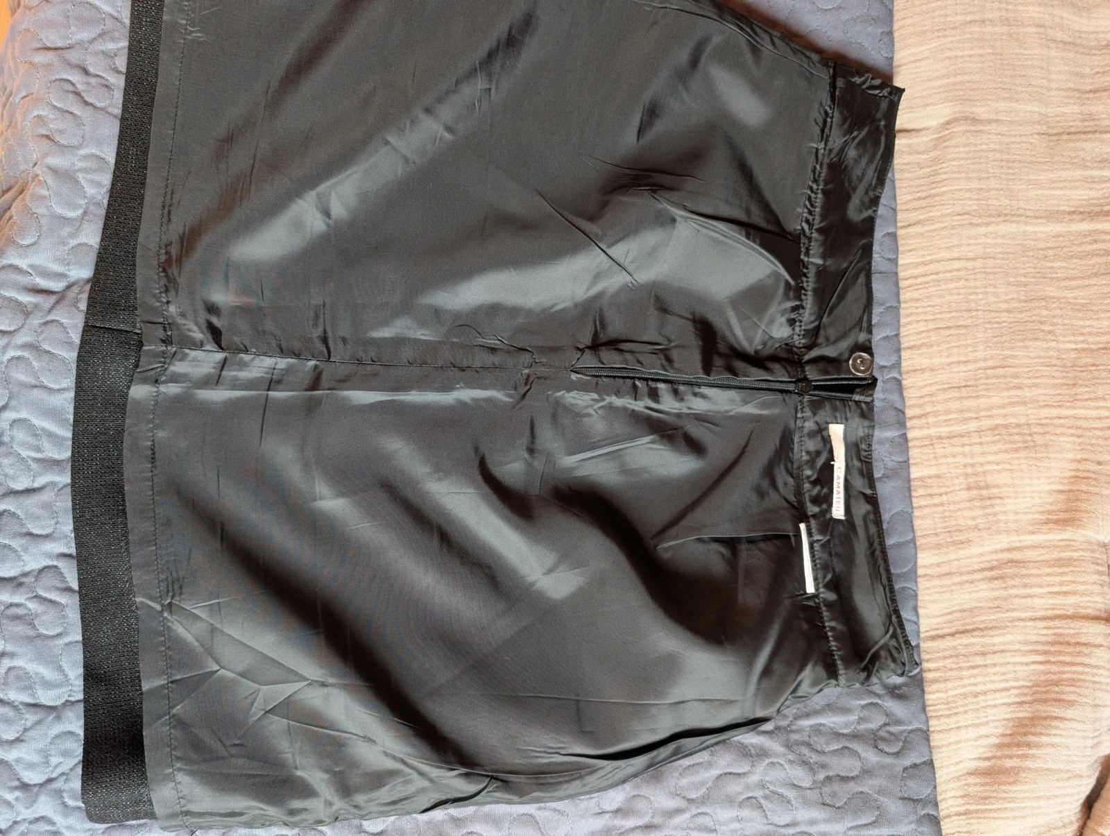 Petite jupe noire / camaïeu / Taille 40 – Camaïeu – taille L / 40 / 12 4