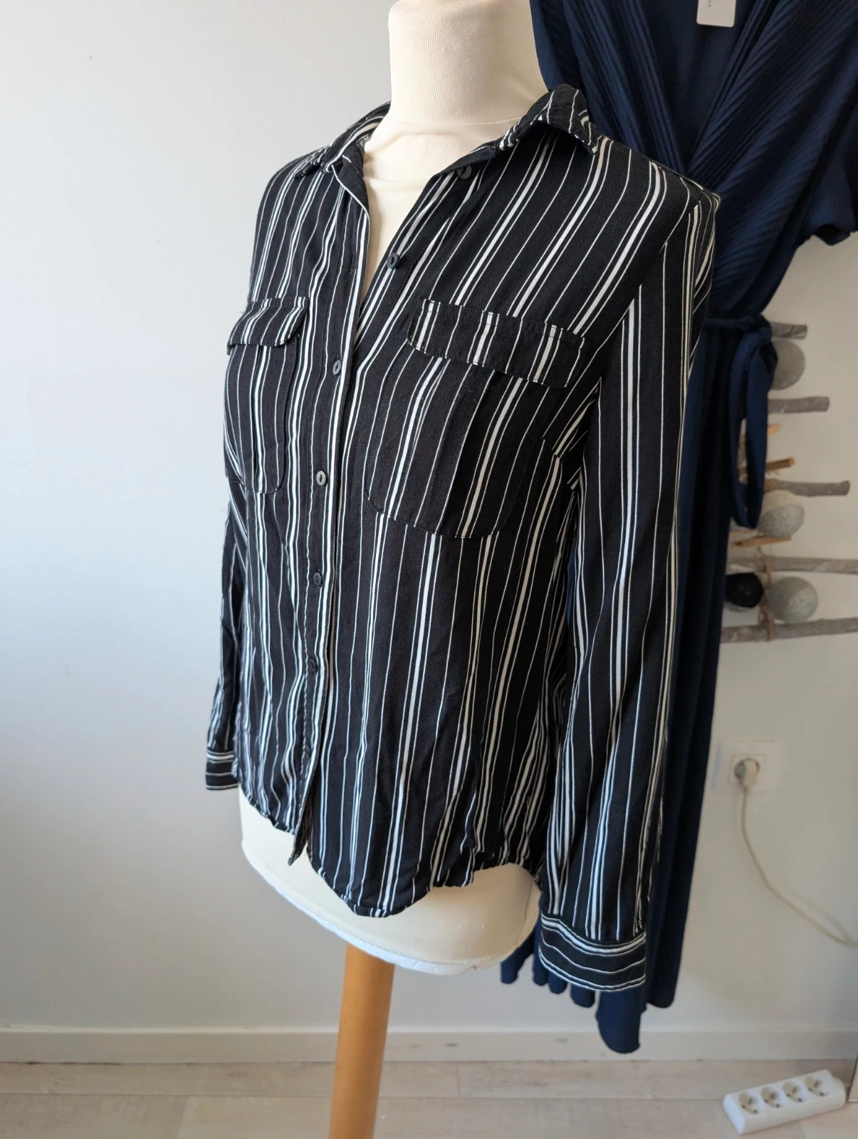 Chemisier noir et blanc / Taille 34 / 36 / H&M – H&M – taille XS / 34 / 6 2