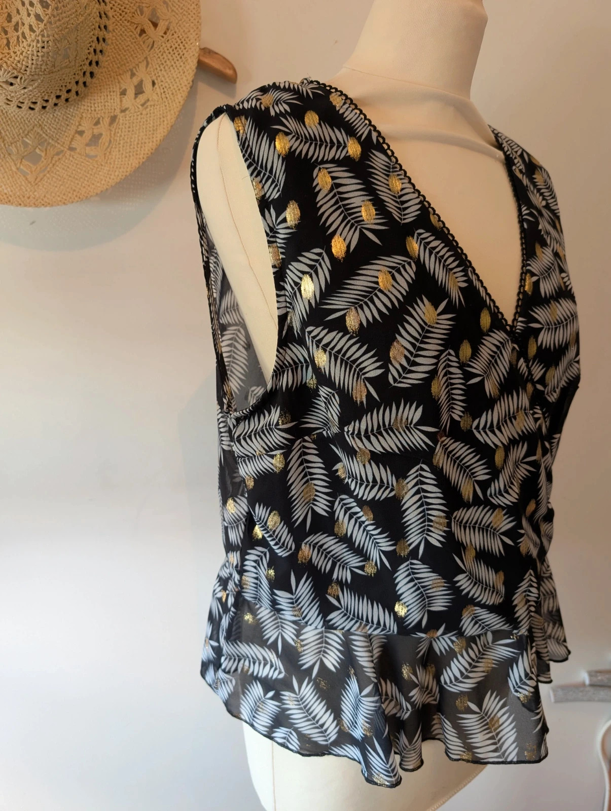 Haut été avec motif doré/ taille XL / Neuf