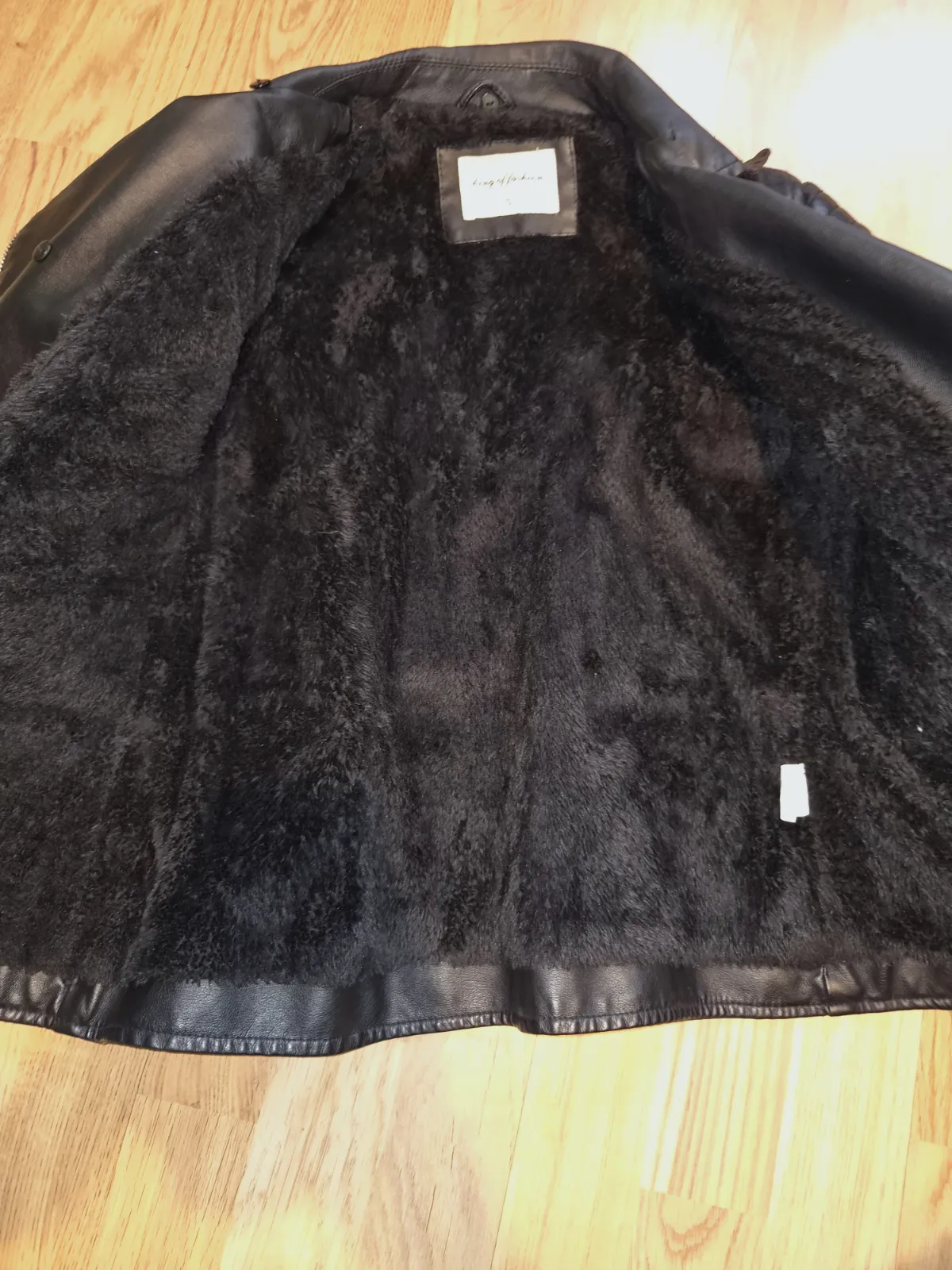 Chaqueta de piel sintética negra con cuello de pelo – King of Fashion – taille S 3