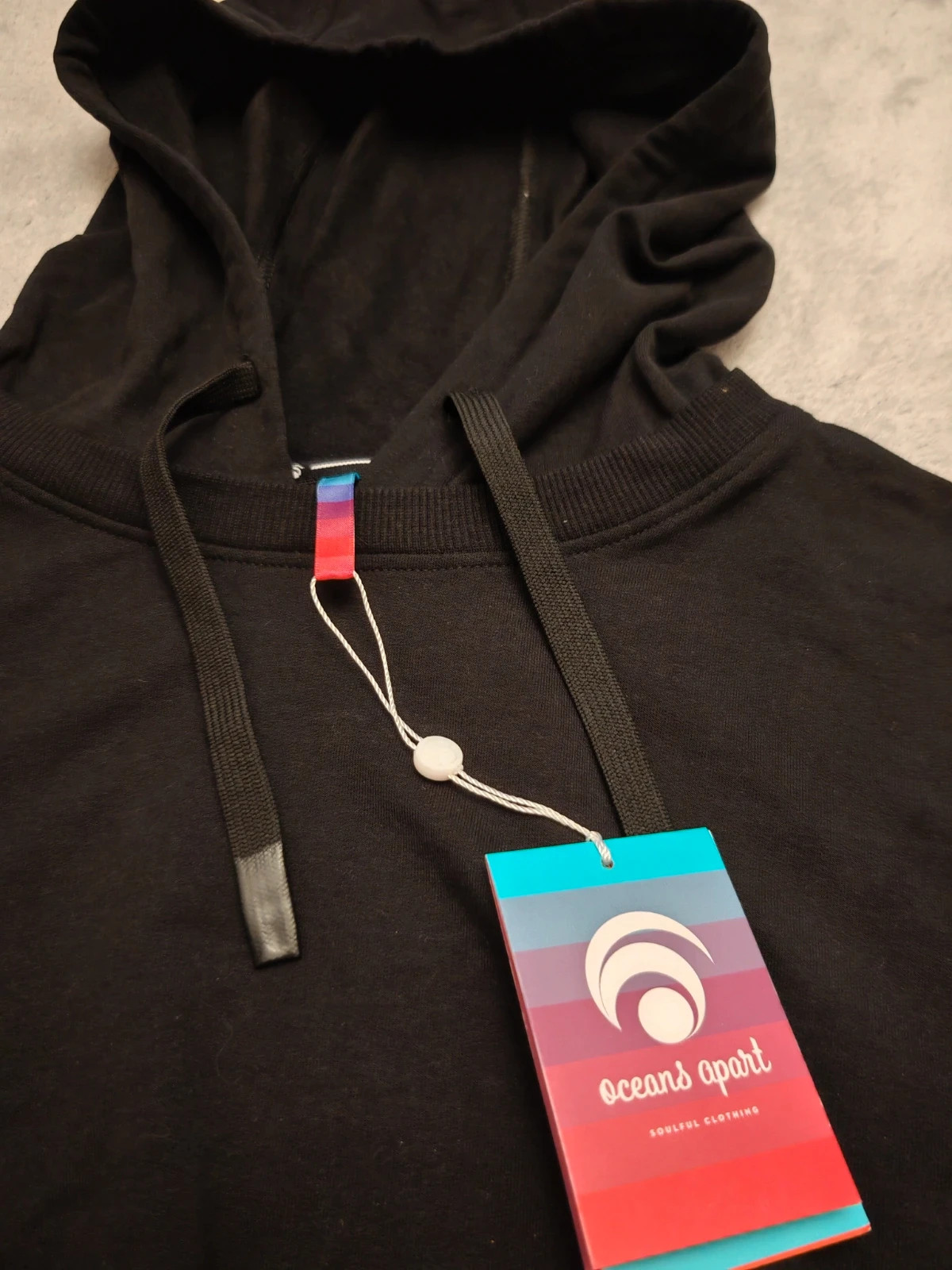 Sweat à capuche Oceans Apart Beauty Hoody 2 - Noir - Taille S - Neuf avec étiquette – Oceans Apart – taille S 2