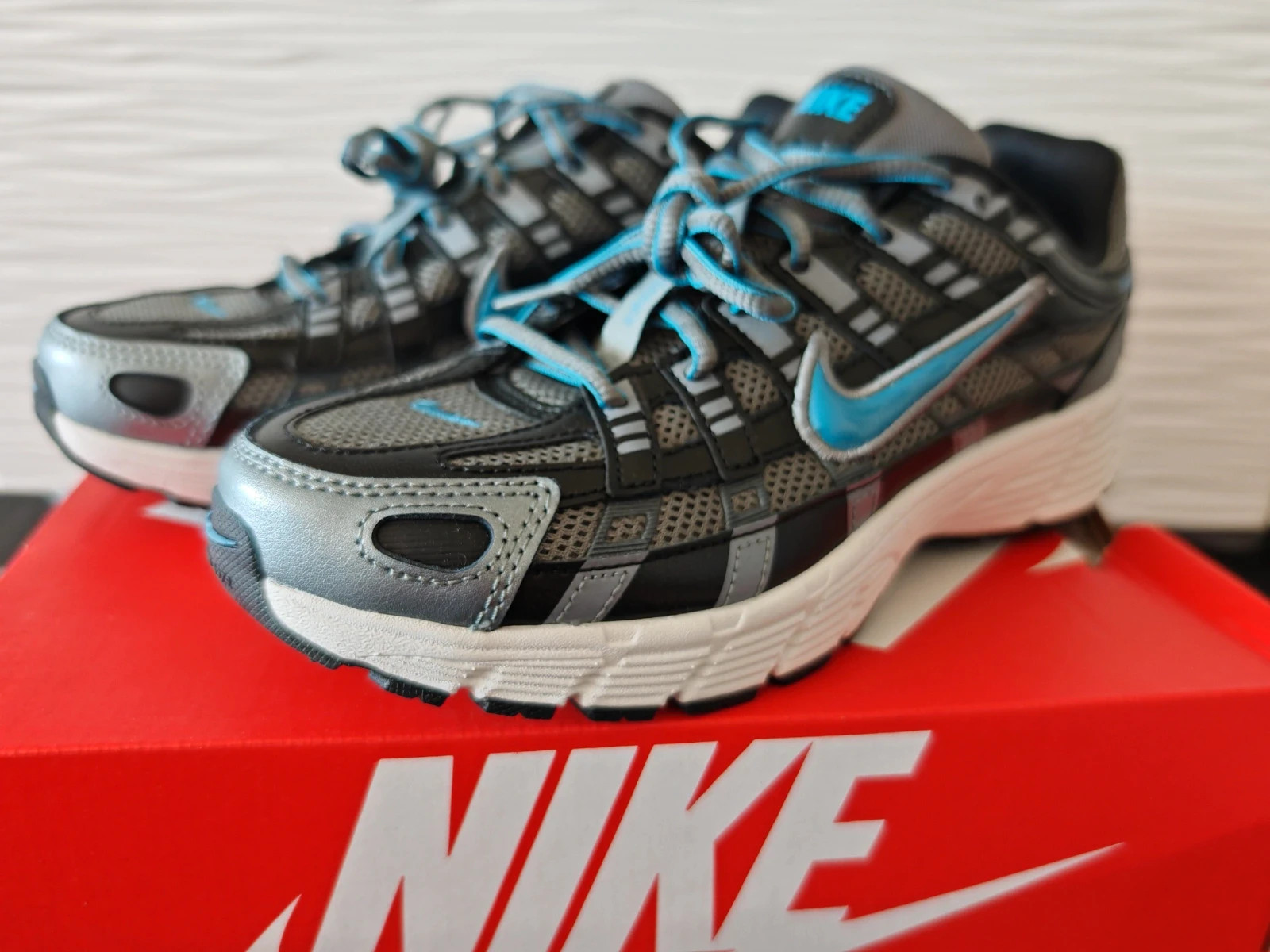Baskets Nike – Neuves – Pointure 38,5 – Nike – taille 38,5 3