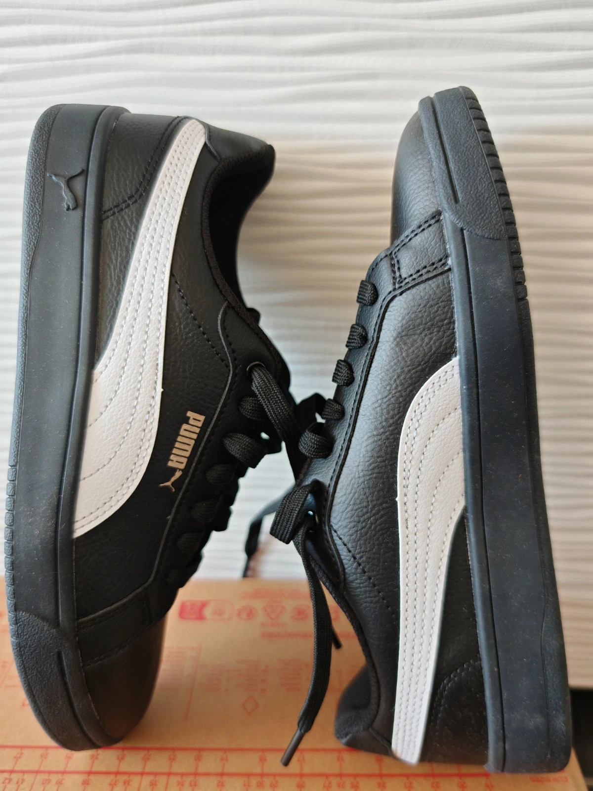 Puma Smash v2 Noir/Blanc - Pointure 37 - Neuves sans étiquette – Puma – taille 37 3