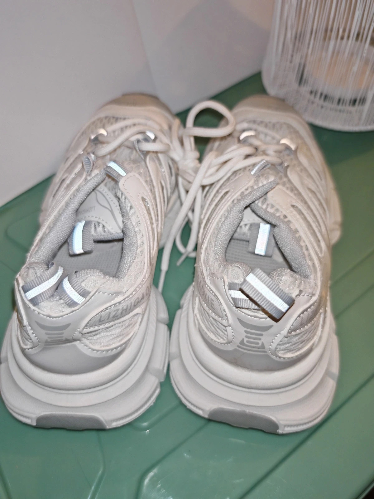 Baskets femme blanches style running – Pointure 37 – Neuves – Autre – taille 37 3