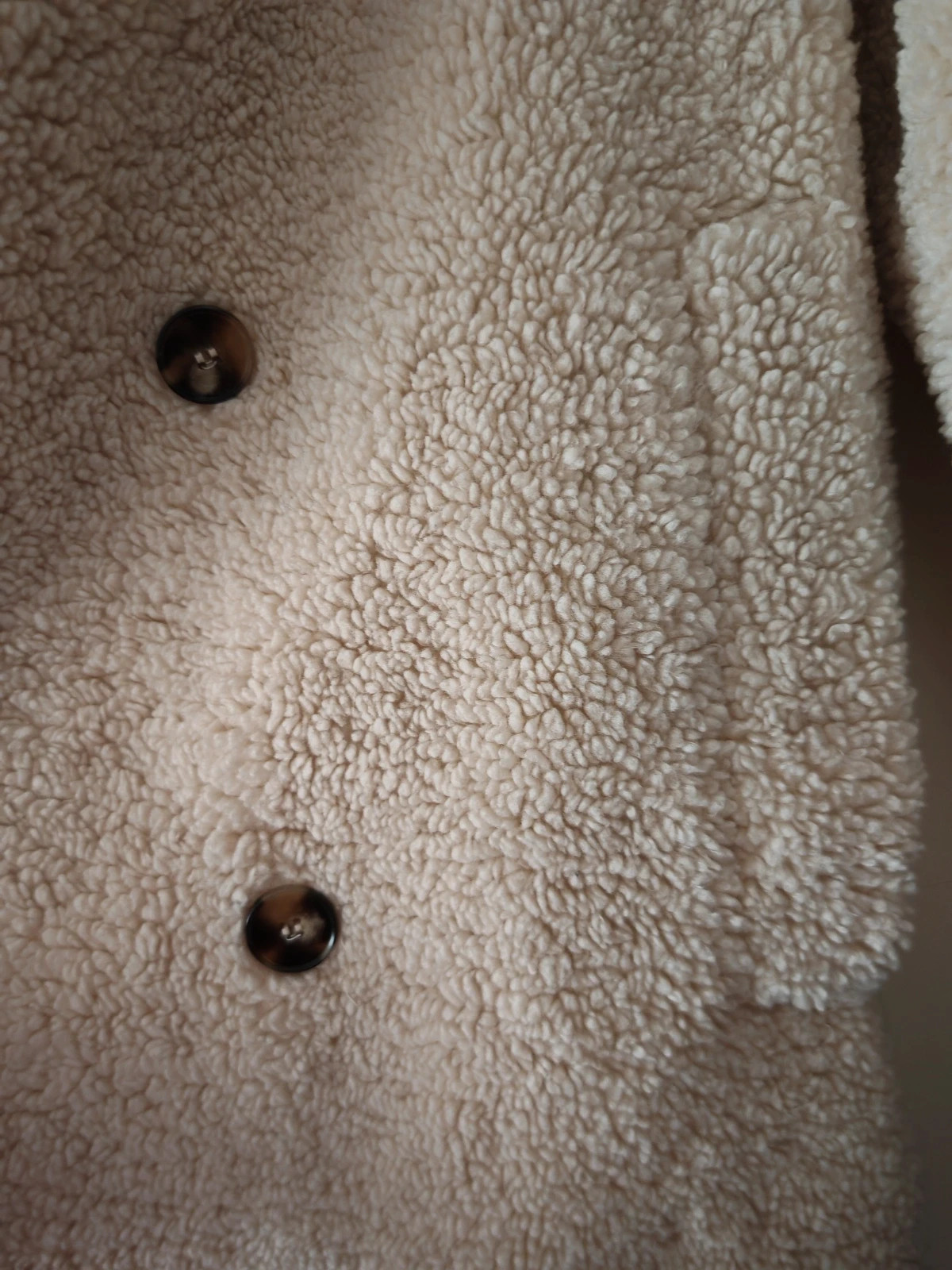 Manteau Teddy Zara écru / beige XS – Long, très chaud, effet mouton – Zara – taille XS 3