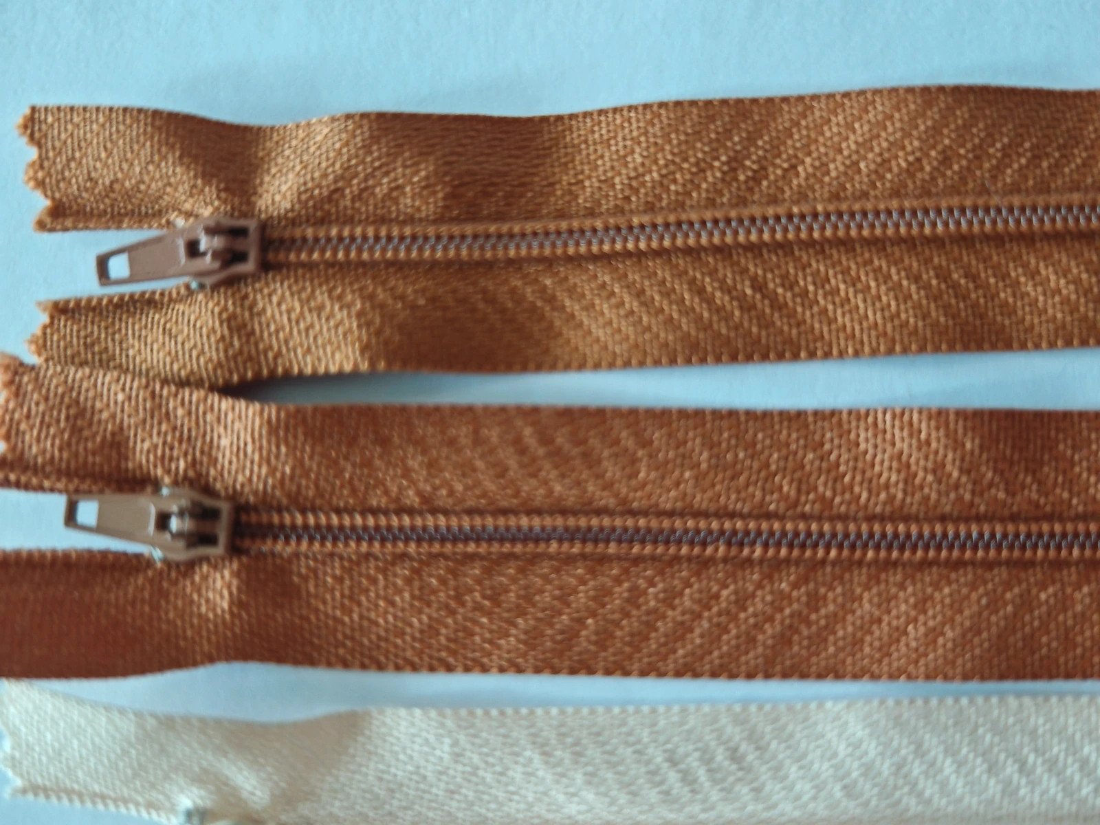 Lot de 12 fermetures éclair 20 cm – Assortiment de couleurs – Neuves – Couture / Mercerie 4