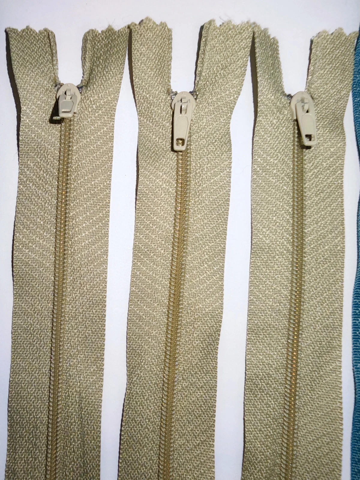 6 fermetures éclair invisibles 20 cm – Vert kaki & Bleu pétrole – Mercerie Couture 5