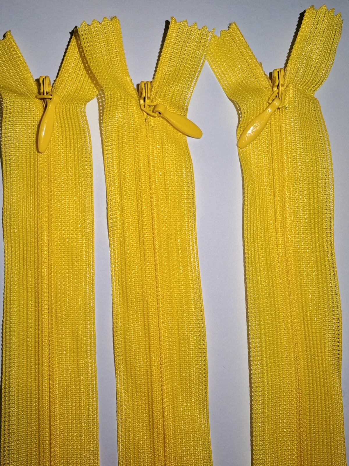6 fermetures éclair invisibles 20 cm – Jaune, orange et camel – Neuves 4