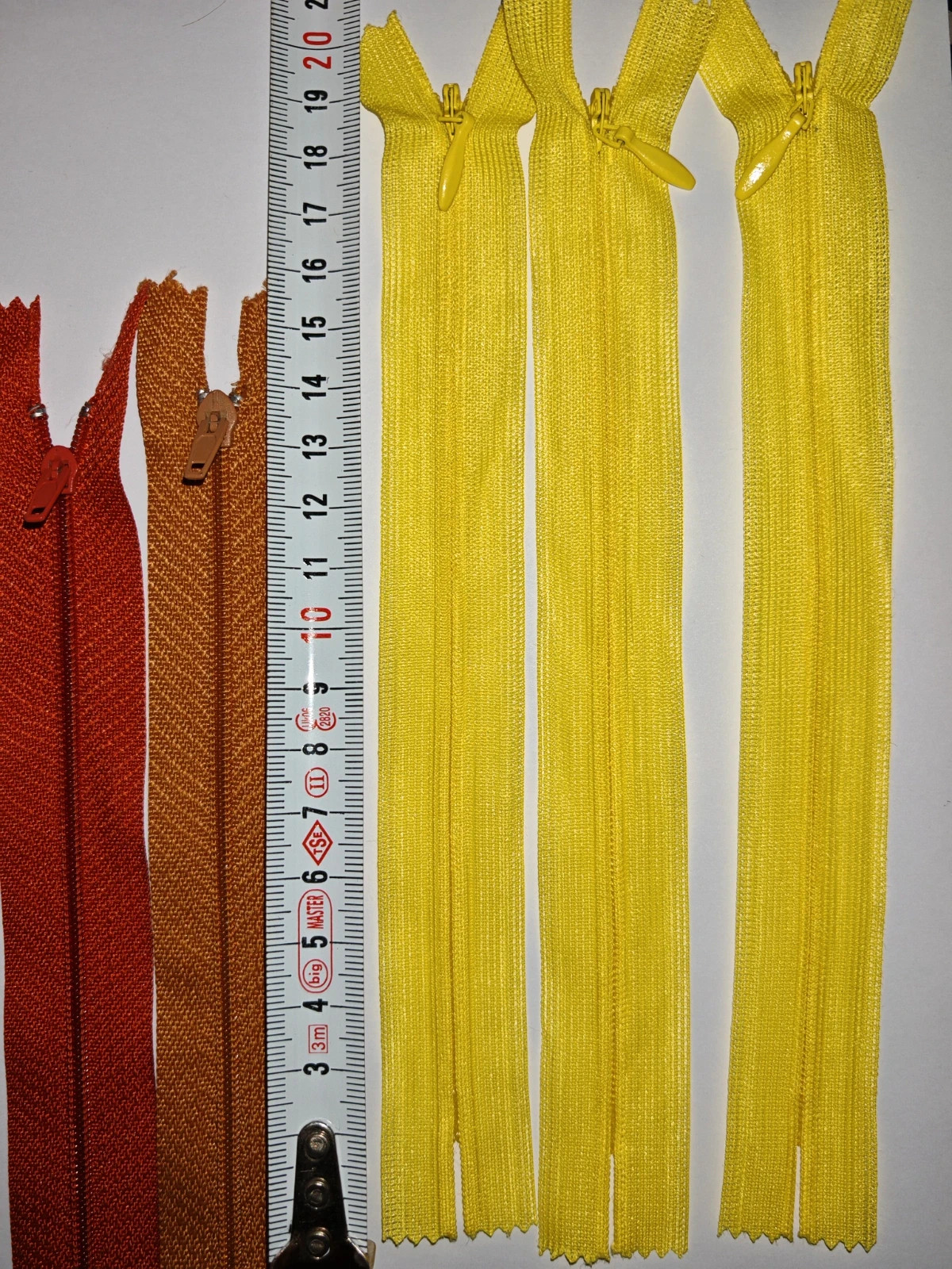 6 fermetures éclair invisibles 20 cm – Jaune, orange et camel – Neuves 2