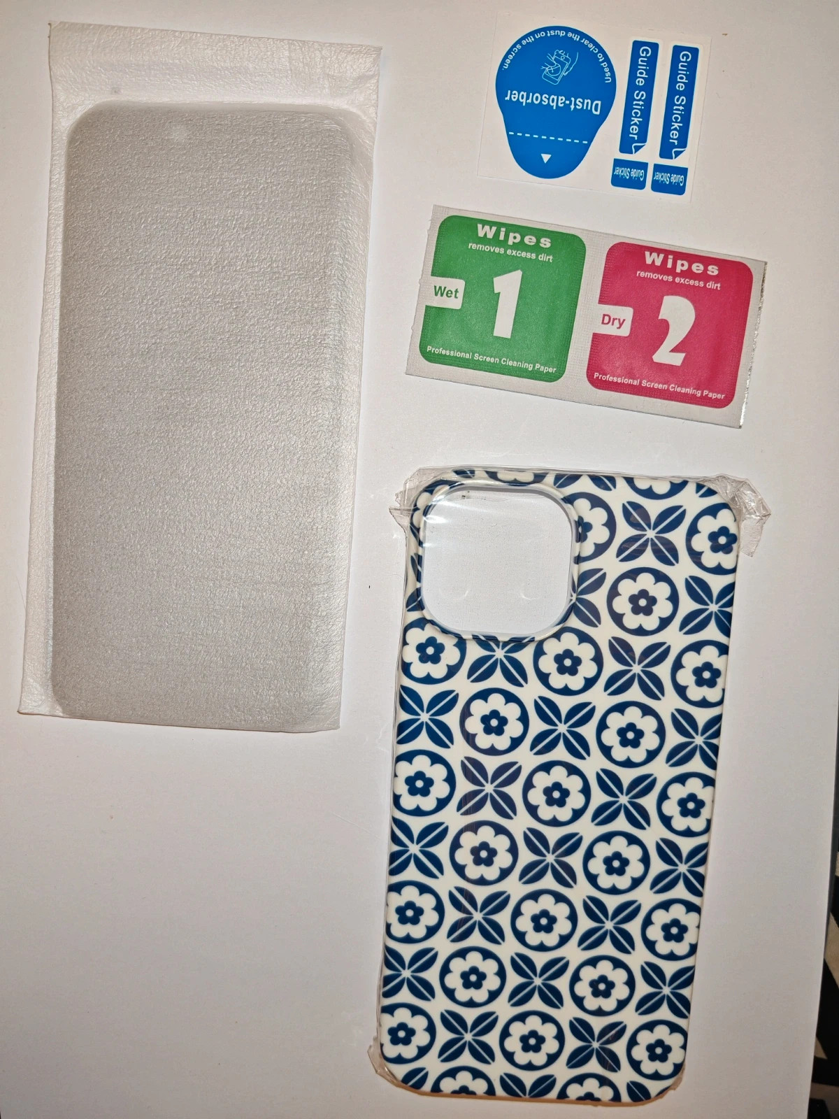 Coque iPhone 15 + Vitre de protection confidentialité – Neuves