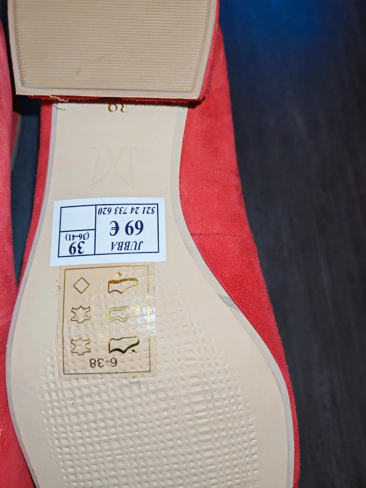 Mocassins André en cuir velours rouge – T.39 – Neufs – André – taille 39 5