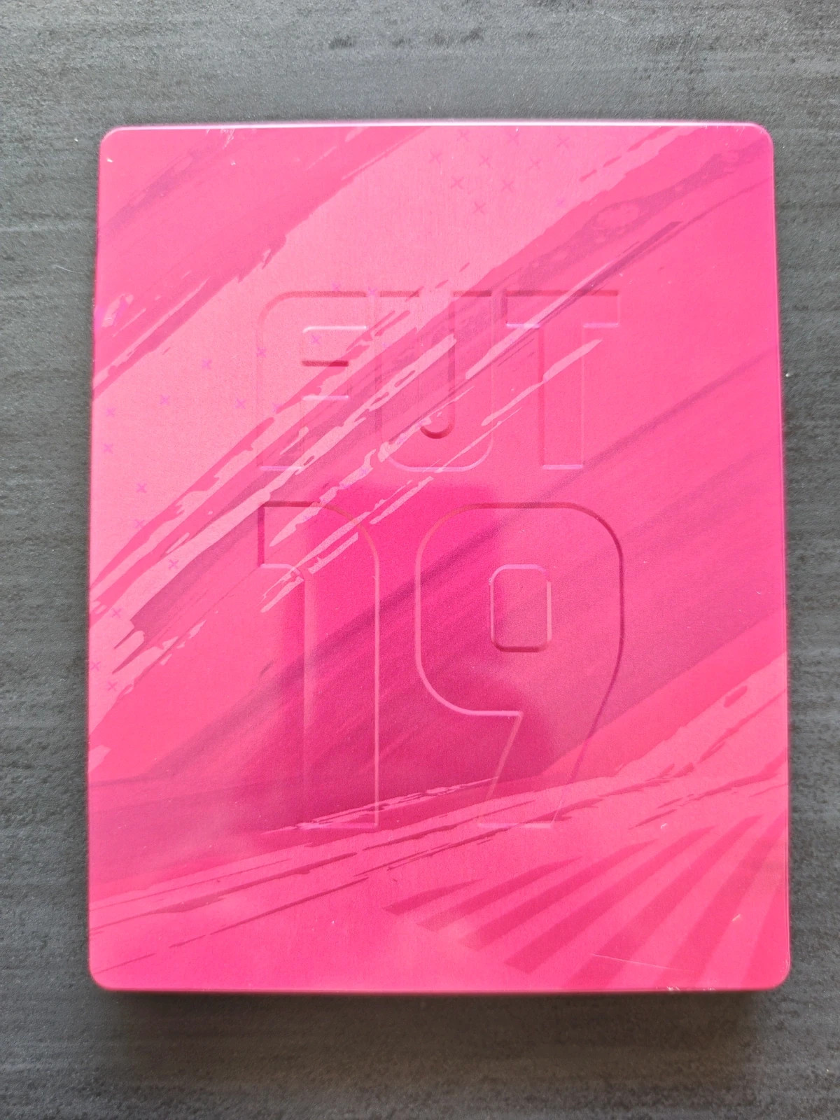 Magnifique Steelbook FIFA 19 Ultimate Team – Boîtier (sans jeu) 2