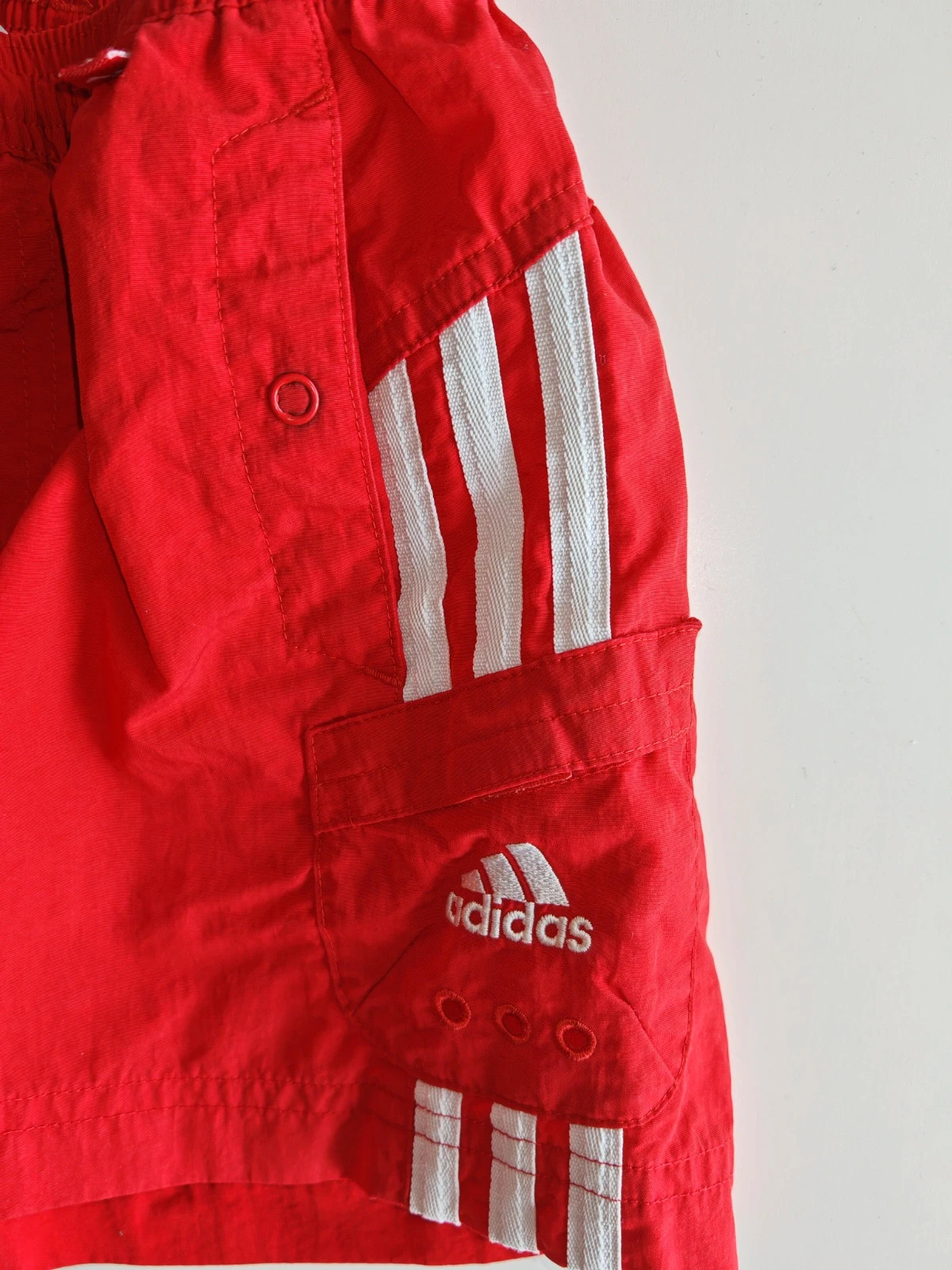 Magnifique short de bain Adidas rouge 6 ans– Garçon – adidas – taille 6 ans / 116 cm 5