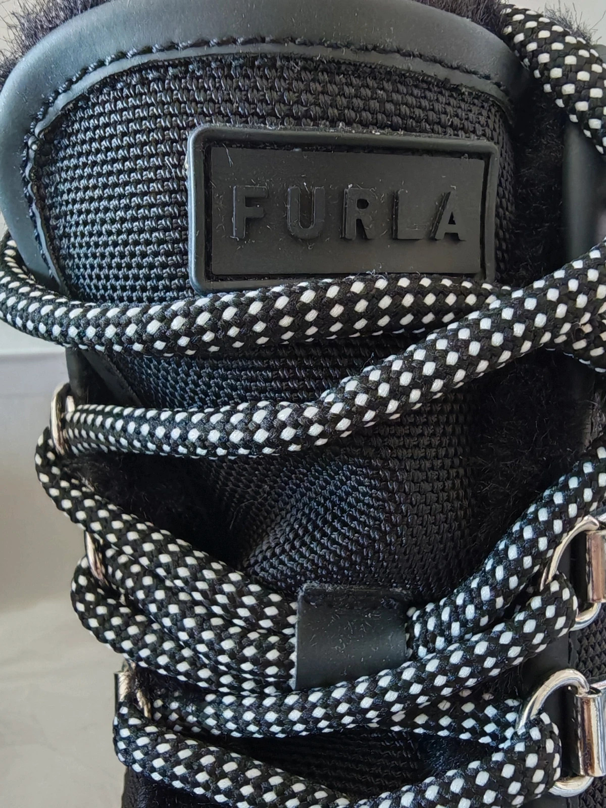 Bottines Furla noires fourrées – Furla – taille EU 38 5