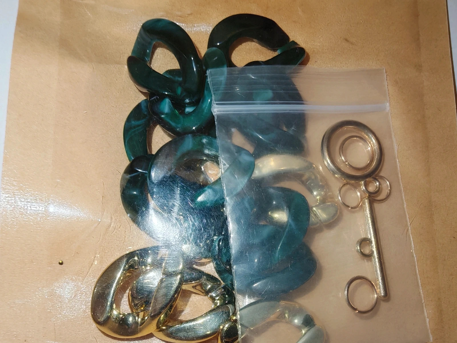 Lot de 2 kits bracelet en acrylique DIY – Neufs – Loisirs créatifs – rostoc deal 4