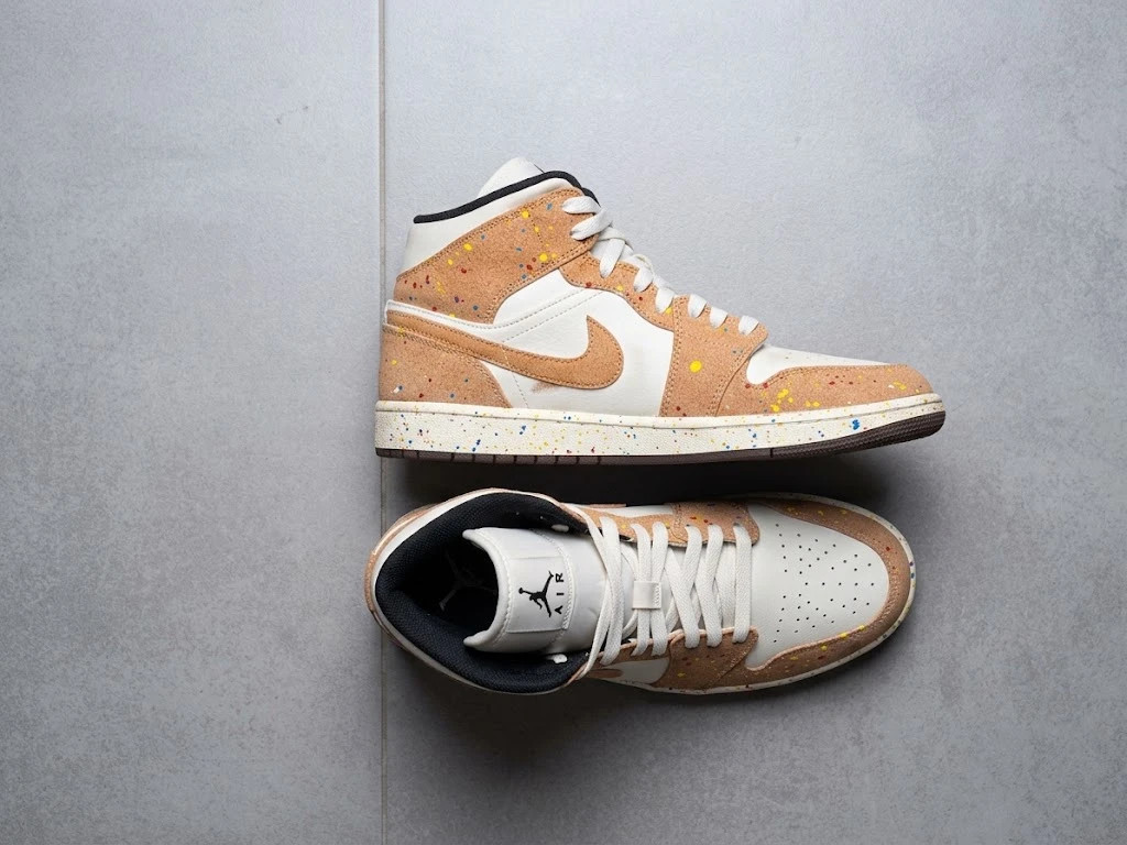 Air Jordan 1 Mid SE Brushstroke Taille 45 – Jordan – taille 45 2