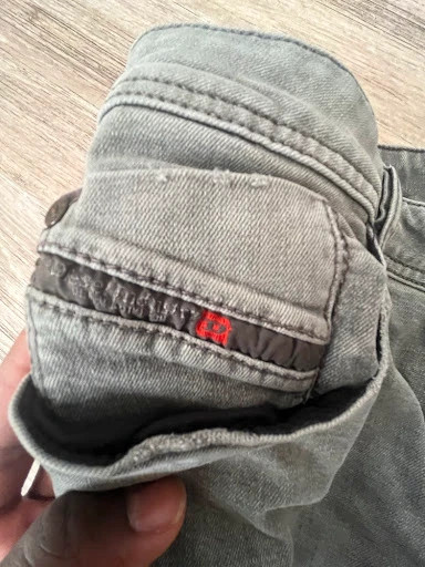 Jean Diesel gris délavé / slim fit – Diesel – taille W36 | FR 46 4