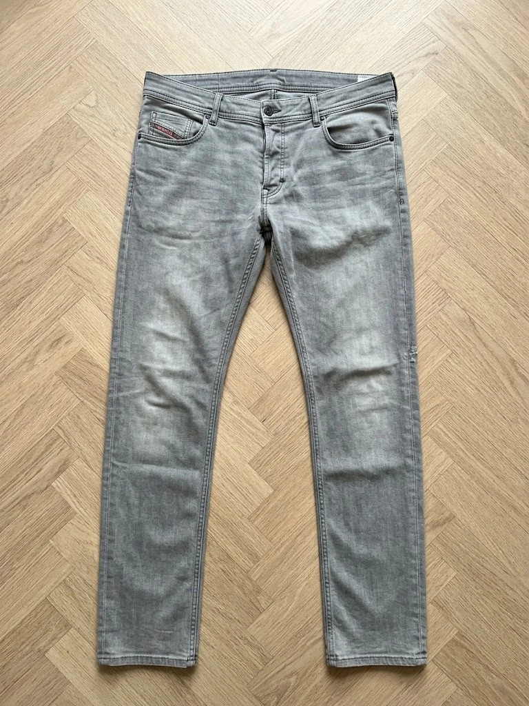 Jean Diesel gris délavé / slim fit