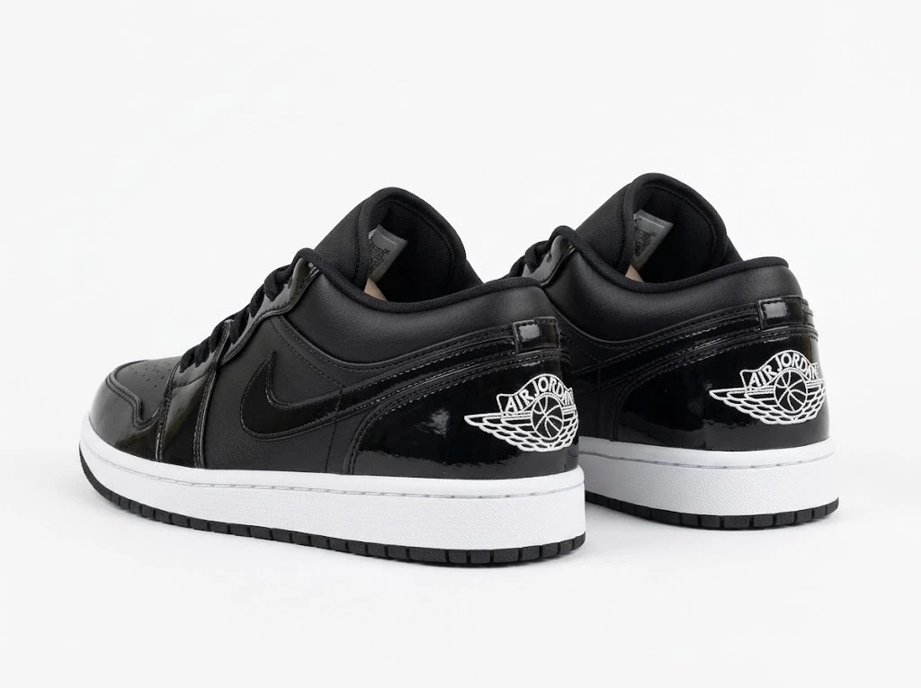 Air Jordan 1 Low Black / Triple Black