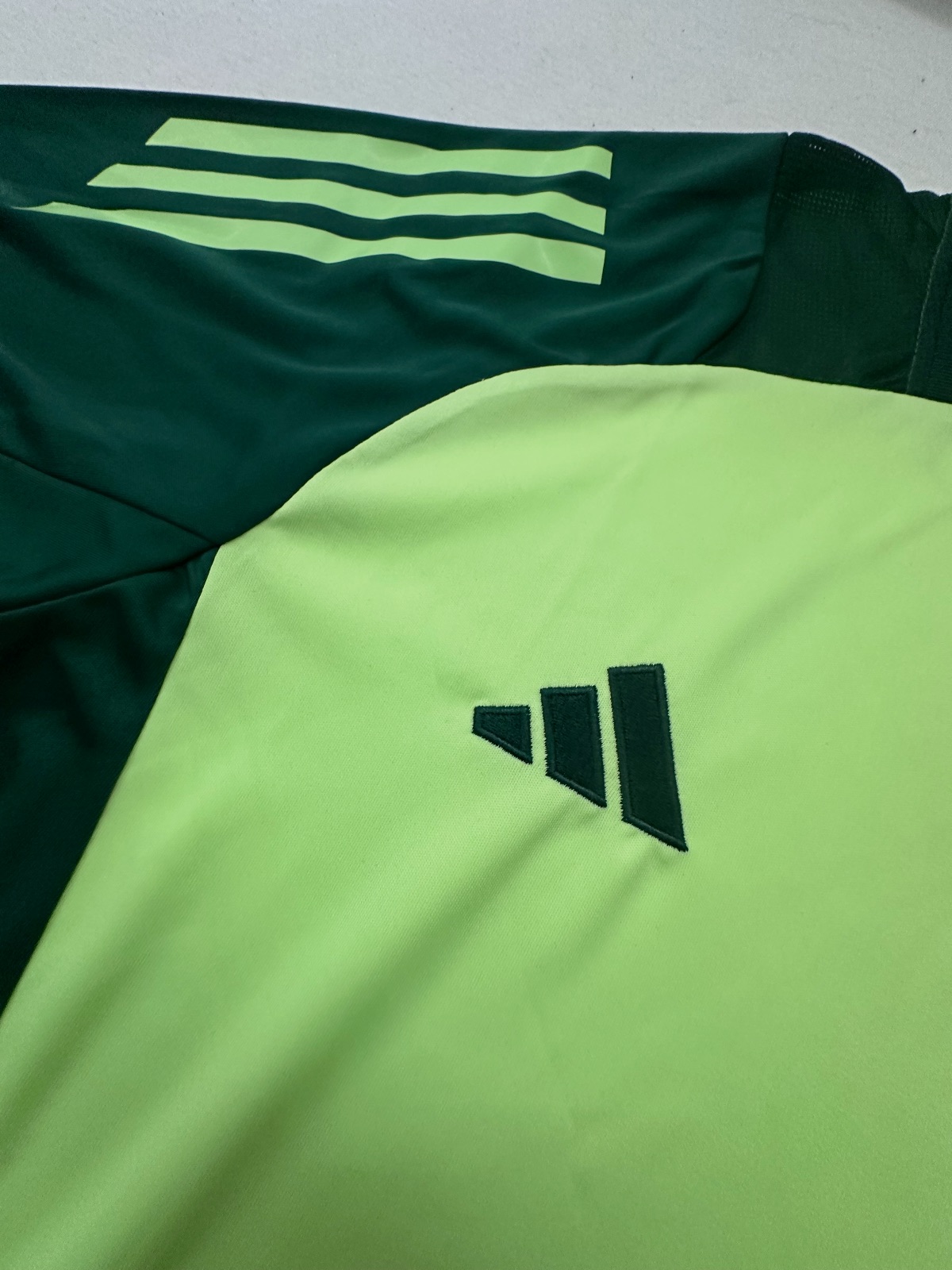 Ensemble de foot du Mexique – Adidas – taille L 5