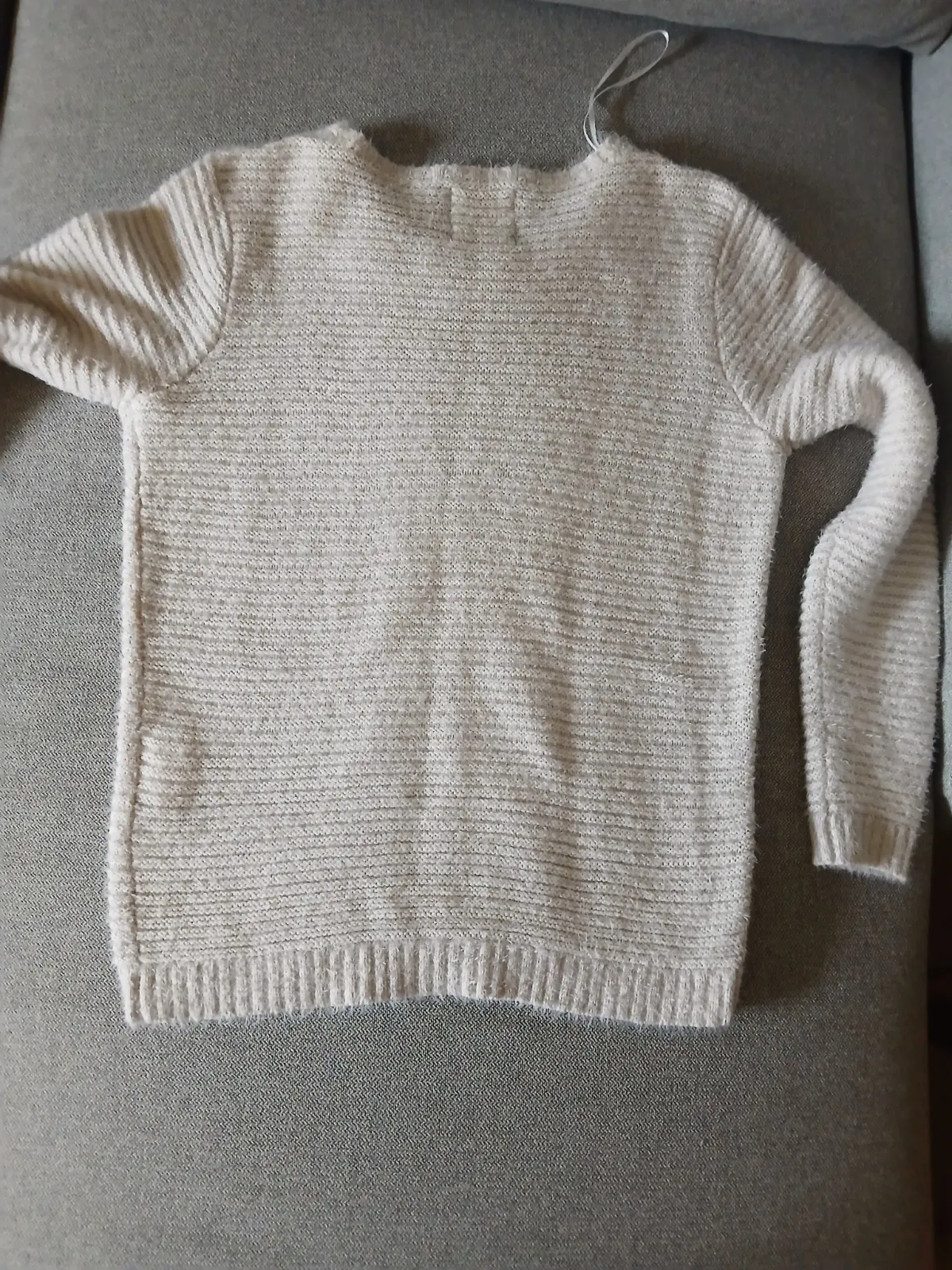 Pull Cache Cache beige chiné, fil duveteux, col orné de perles – Taille 0 (≈ XS) – Cache cache – taille XS 5