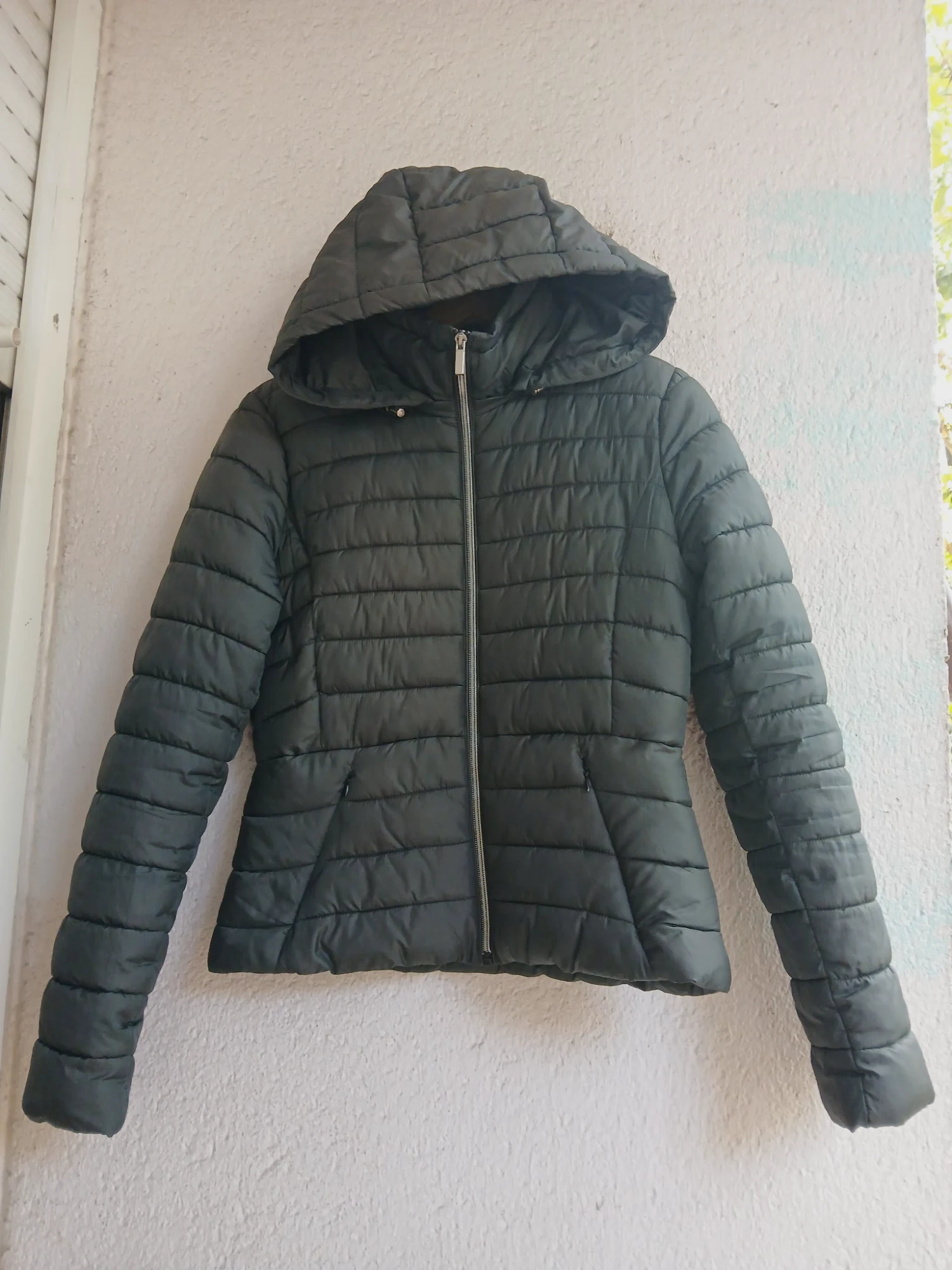 Doudoune matelassée Zara, vert foncé (kaki sombre), taille M