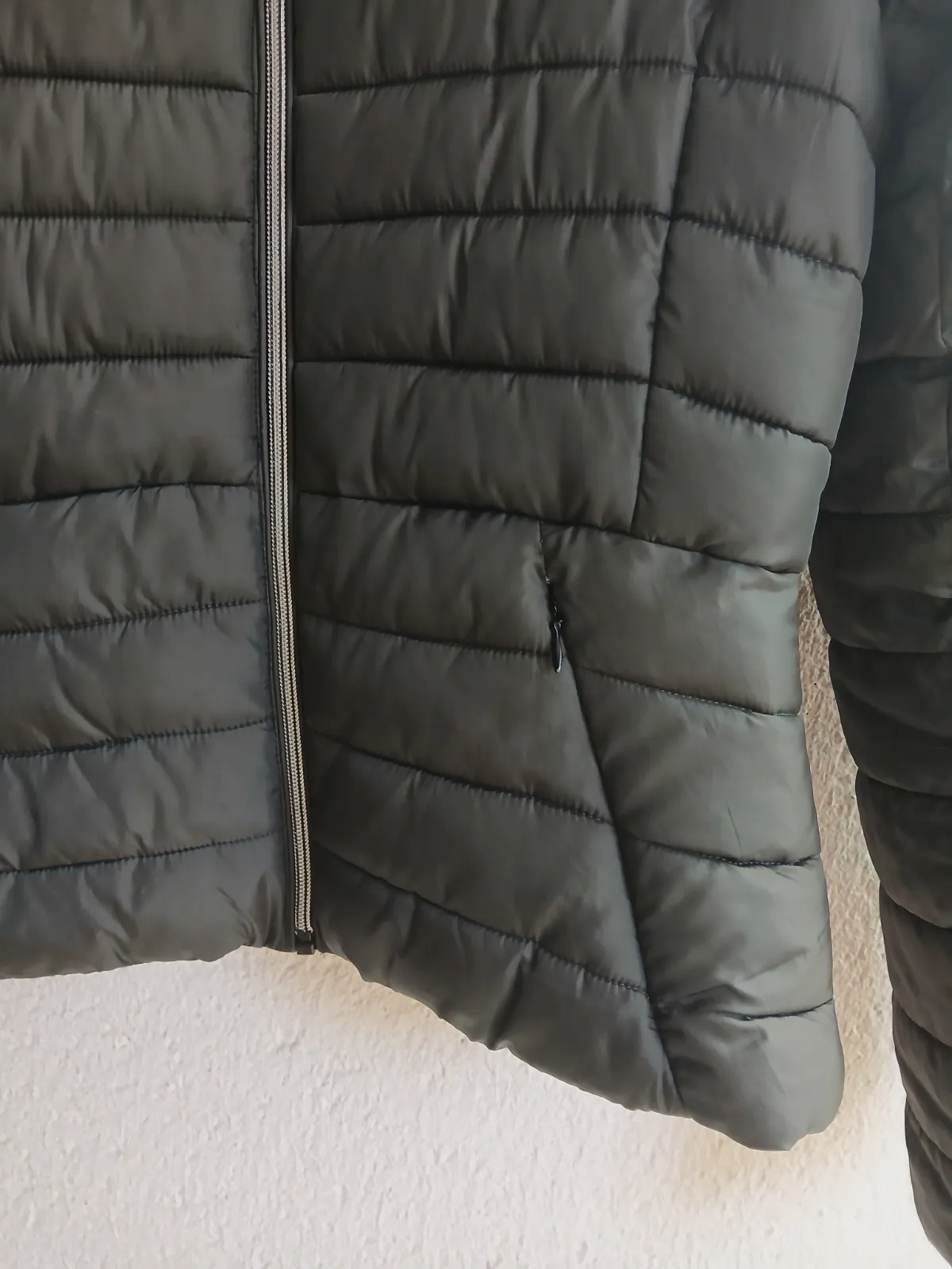Doudoune matelassée Zara, vert foncé (kaki sombre), taille M – Zara – taille M 8