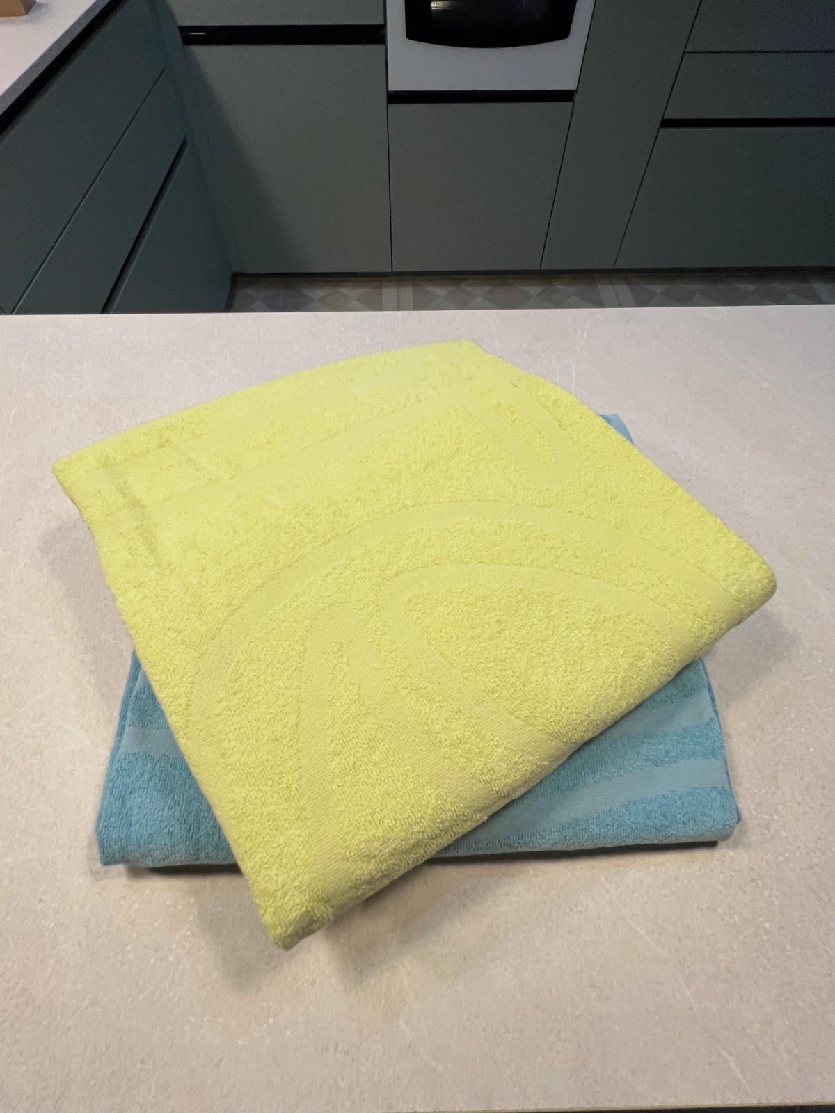 Lot de 2 grands draps de bain / serviettes de plage Auchan 100% coton – Auchan 4