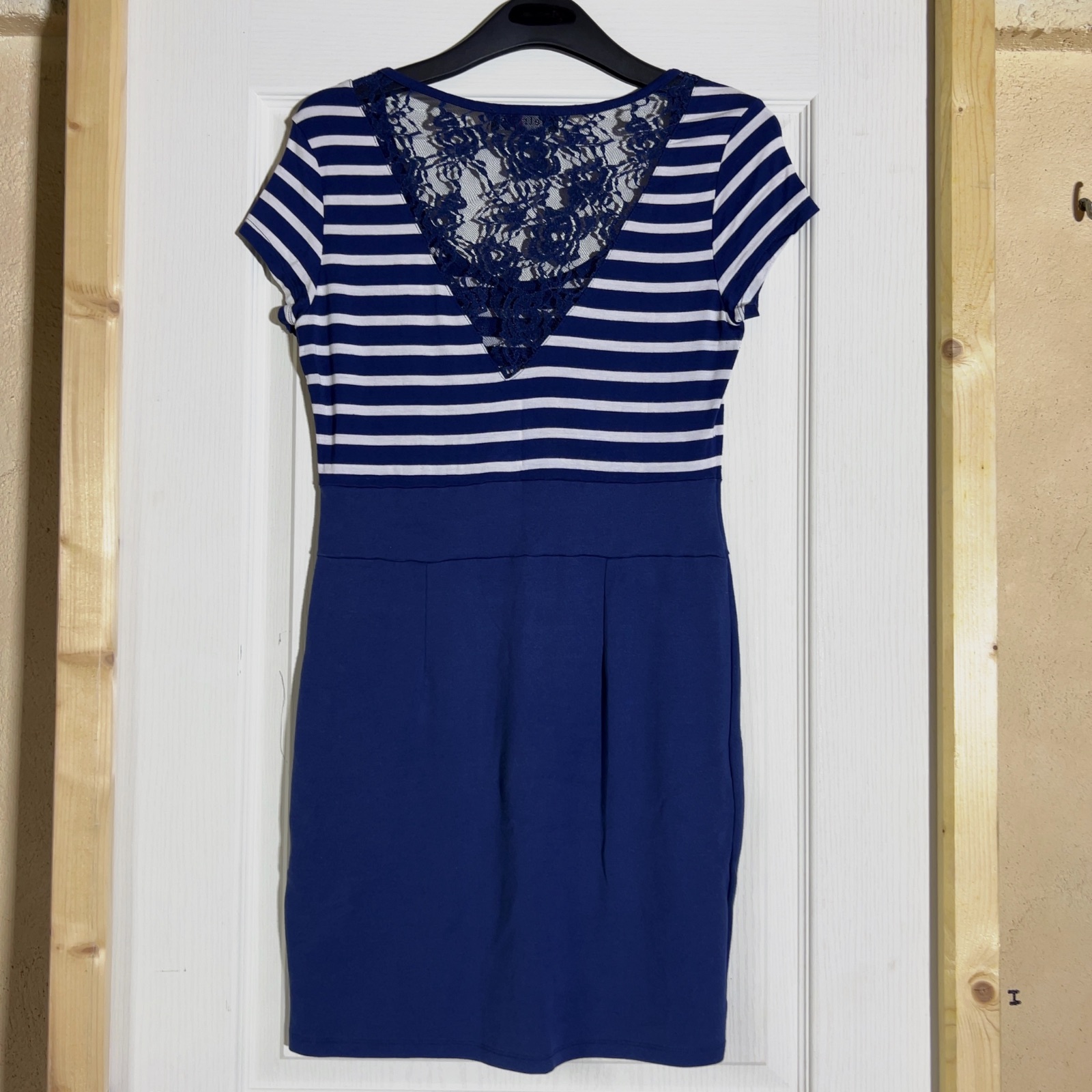 Robe marinière ajustée Melrose bleu marine et blanche - Taille 38 – Melrose – taille M 2