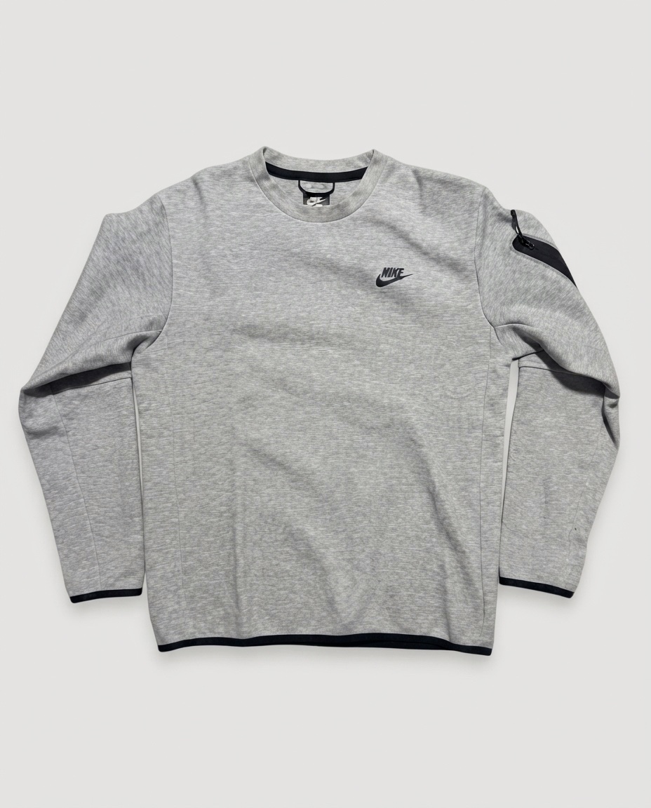 Pull Nike tech