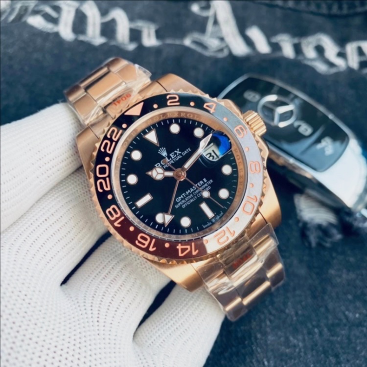 Montre Rolex GMT-Master II dorée