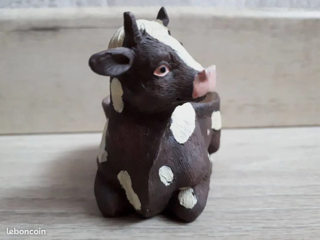 Coquetier vache marron et blanc / MD537 – sans 3