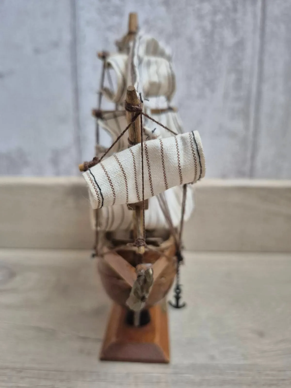 Réplique du HMS Bounty de 21 cm de haut , 18 cm de long / MD493 – sans marque 5
