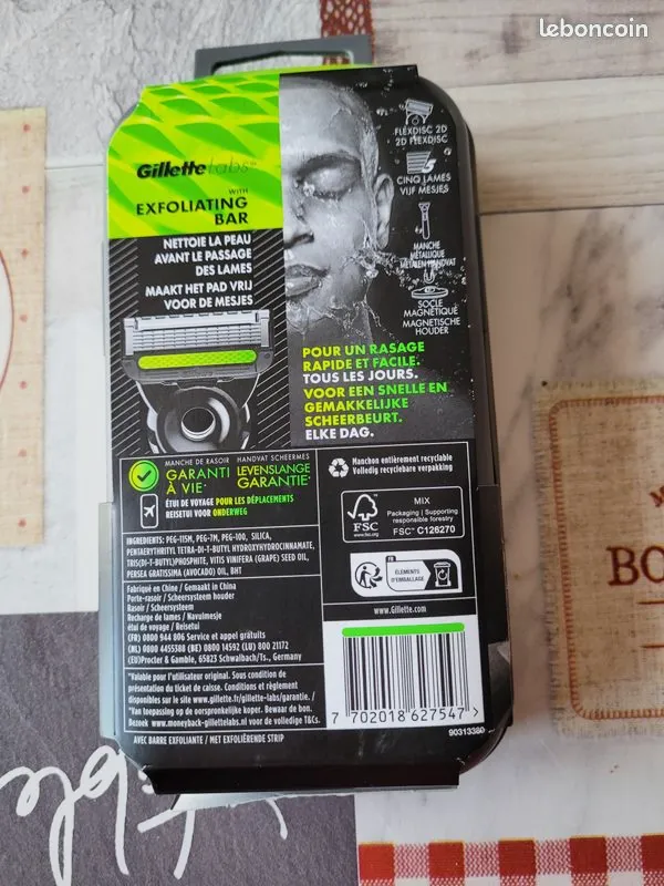 Gillette LABS NEUF , sans effort et exfoliant ,étui de voyage ( voir description – Gillette 2