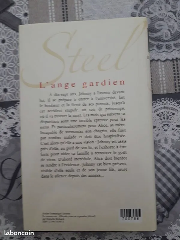 L' ange gardien -Danielle Steel- presses de la cité 2005 / C648 – Presses de la Cité 2