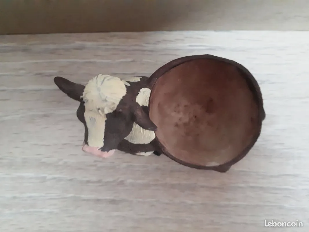 Coquetier vache marron et blanc / MD537 – sans 4